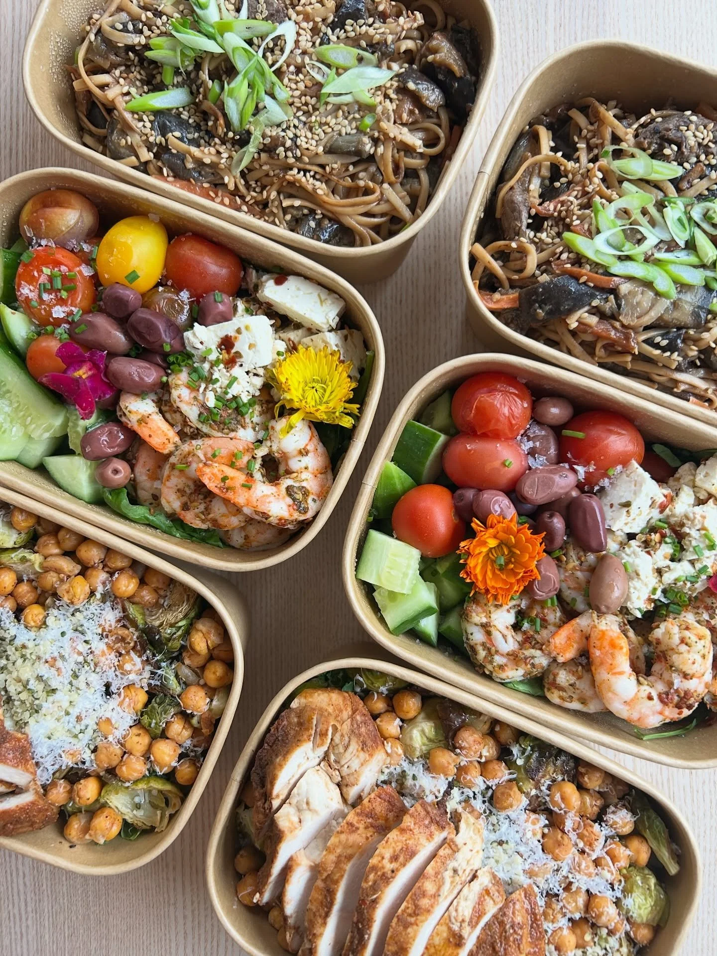 A few popular dishes from this week&rsquo;s vibrant organic menu 🌸

🌀Mediterranean Buddha Bowl with wild caught prawns
🌀Gaia ceasar salad with Cajun free-frange chicken
🌀Miso roasted eggplant Yaki udon with grass-fed sirloin

#mealprep #vancouver