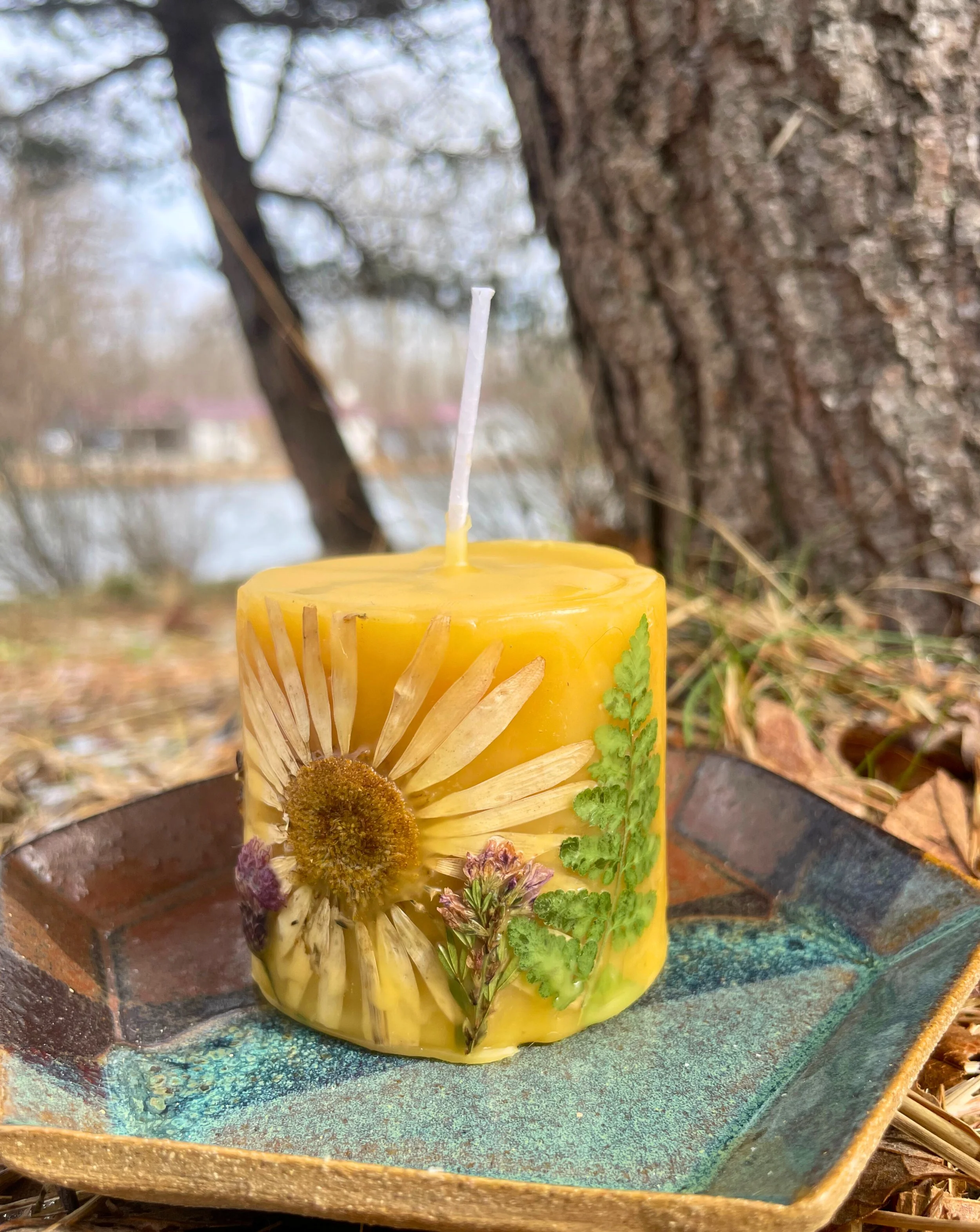 short-large-botanical-beeswax-pillar-candle-22.jpg