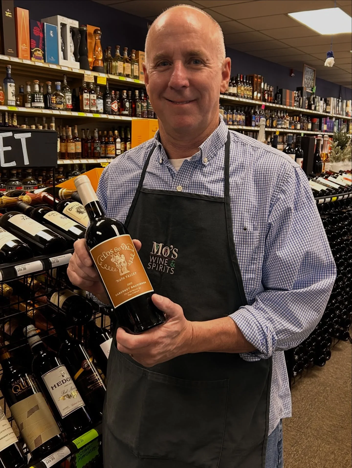 🎄 Tim&rsquo;s Holiday Pick 🎄

Tim went classic with this Napa Valley Cabernet from Clos du Val. Bold, structured, and full of dark fruit and spice, this is a holiday red made for hearty meals and special occasions.

If you&rsquo;re looking for a de