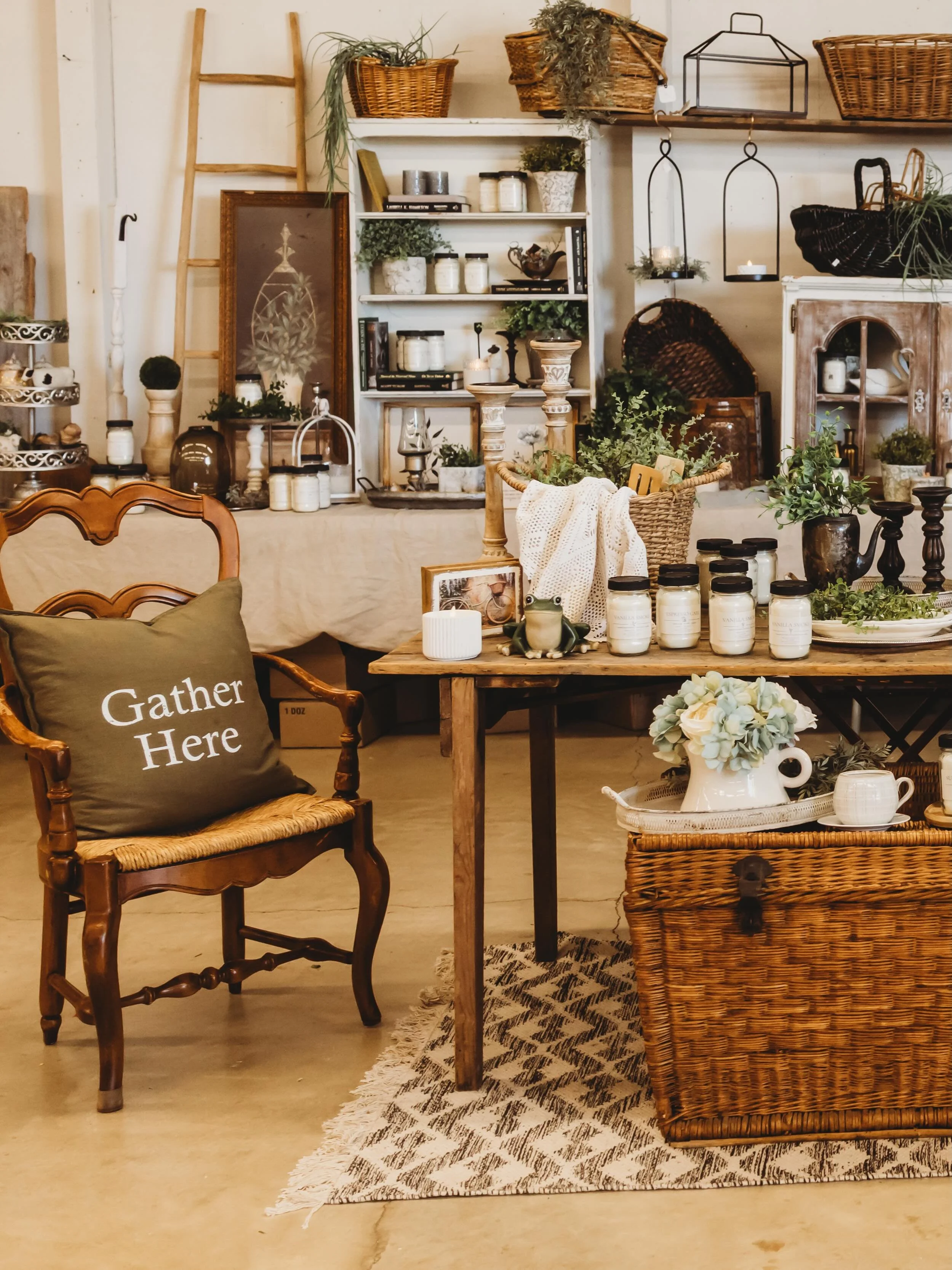 A little bit of vintage. A little bit of cottage charm. A whole lot of good finds. 🌿✨ 
From croquet sets and garden d&eacute;cor to cozy home goods and one-of-a-kind treasures, Sunday at Sandwich is where good times are had and fun things are found!