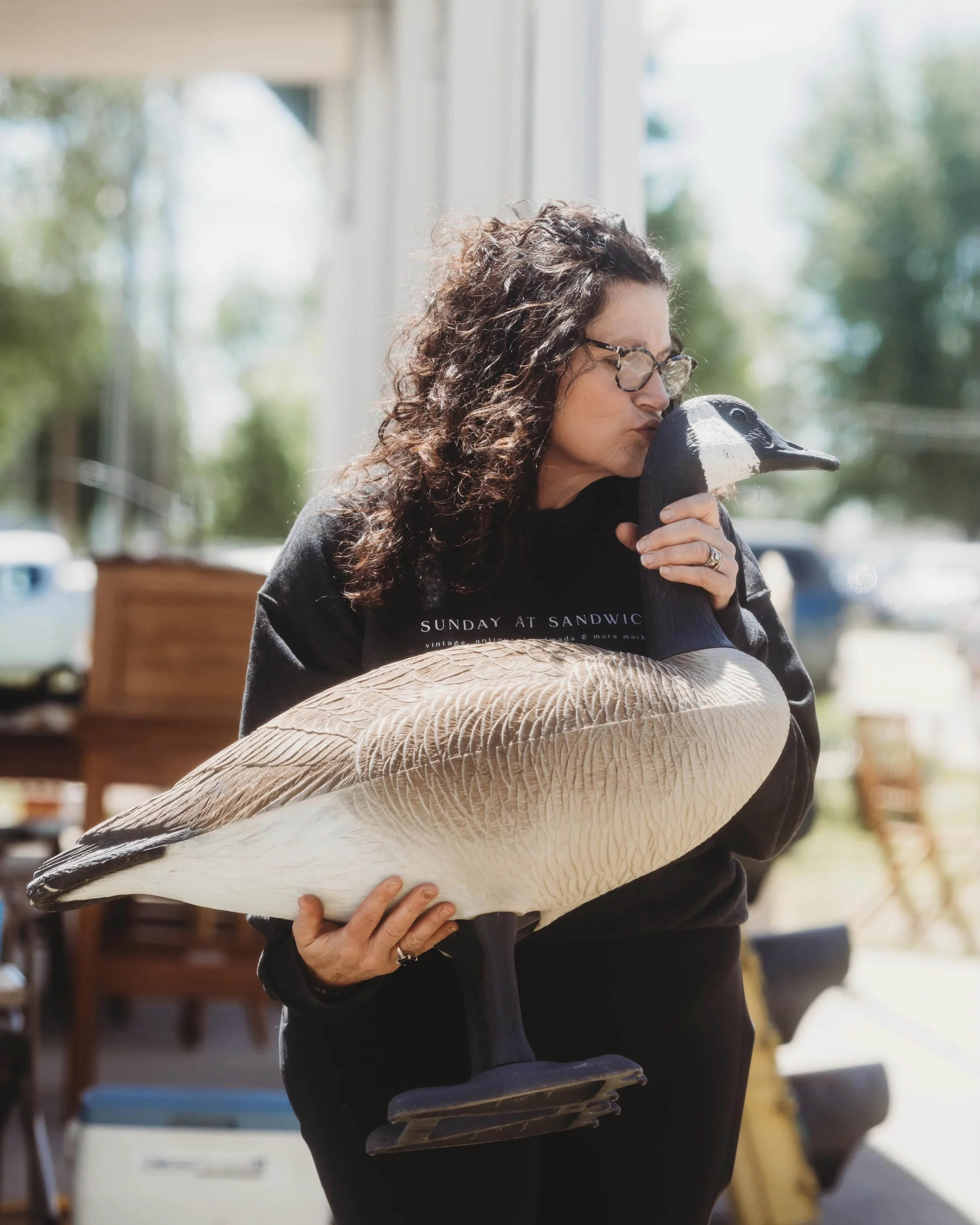 Find yourself something that makes you as happy as @mjandcrew4 and her goose. 🪿✨

Less than 2 weeks until we&rsquo;re back at the fairgrounds with vintage finds, handmade goods, local vendors, good food, and all the small-town charm.

Tag your marke