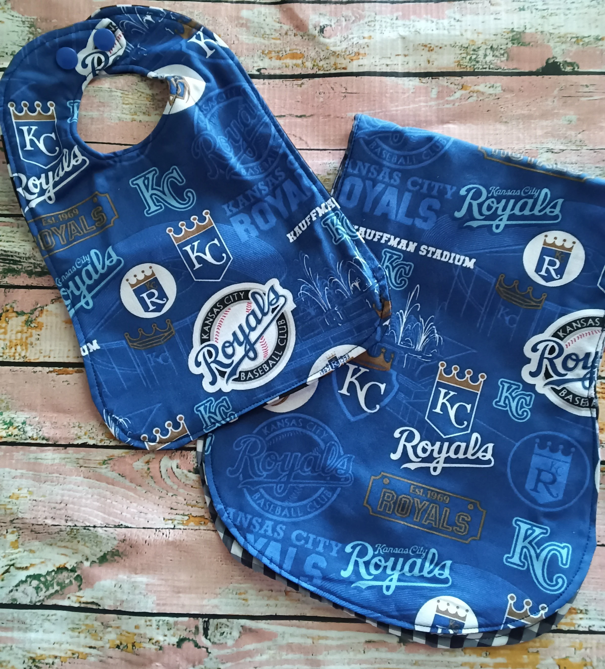 KC Royals Baby Bib & Burp Cloth Set