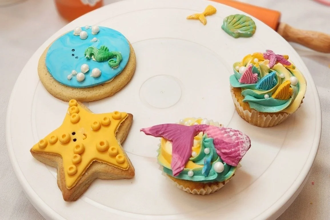 Cupcake & cookie sea party