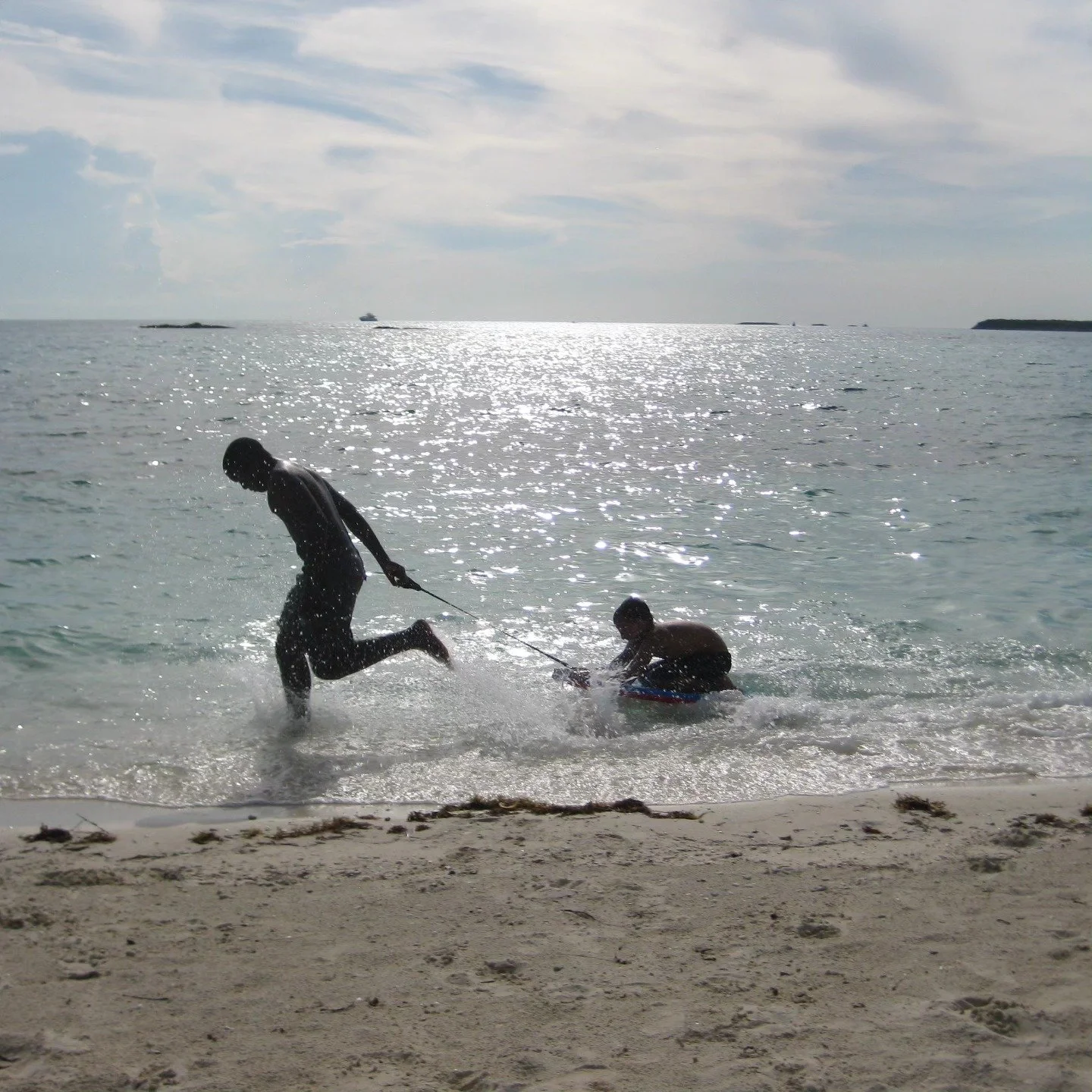 Summer is upon us, and our Staniel Cay Life Summer Newsletter 📰 will issue soon--full of updates, upcoming summer highlights and more. 🏝 JOIN THE CAY CLUB so you don't miss out on this and other island treats. 👉 SIGN UP (free) at Link in Bio. Will