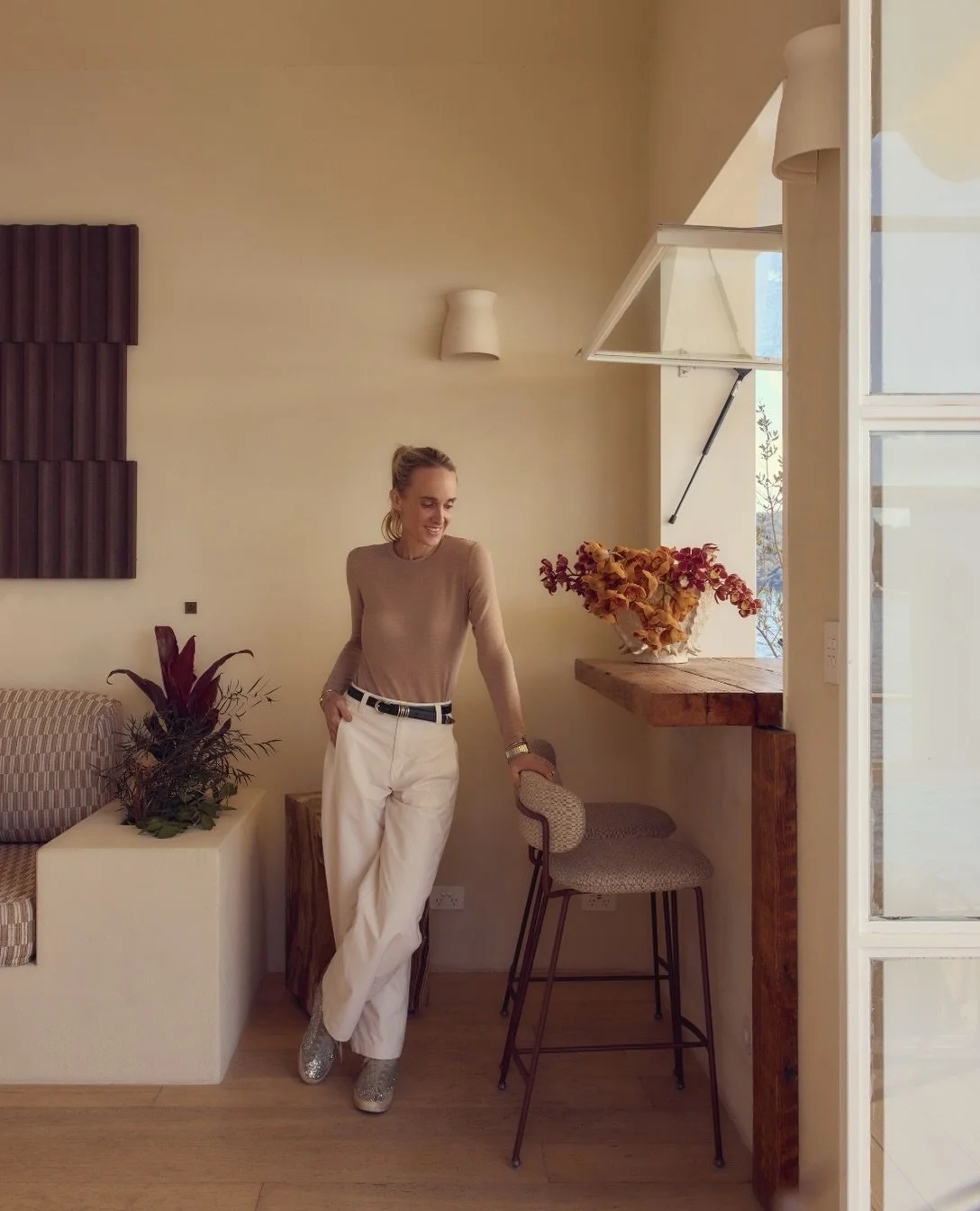Details from LILYPAD.

Layered and connected to its coastal surroundings.

I recently spoke with @globewest about my approach to styling Lilypad, the pieces I chose and how I created a sense of effortless comfort throughout.

Read the conversation vi