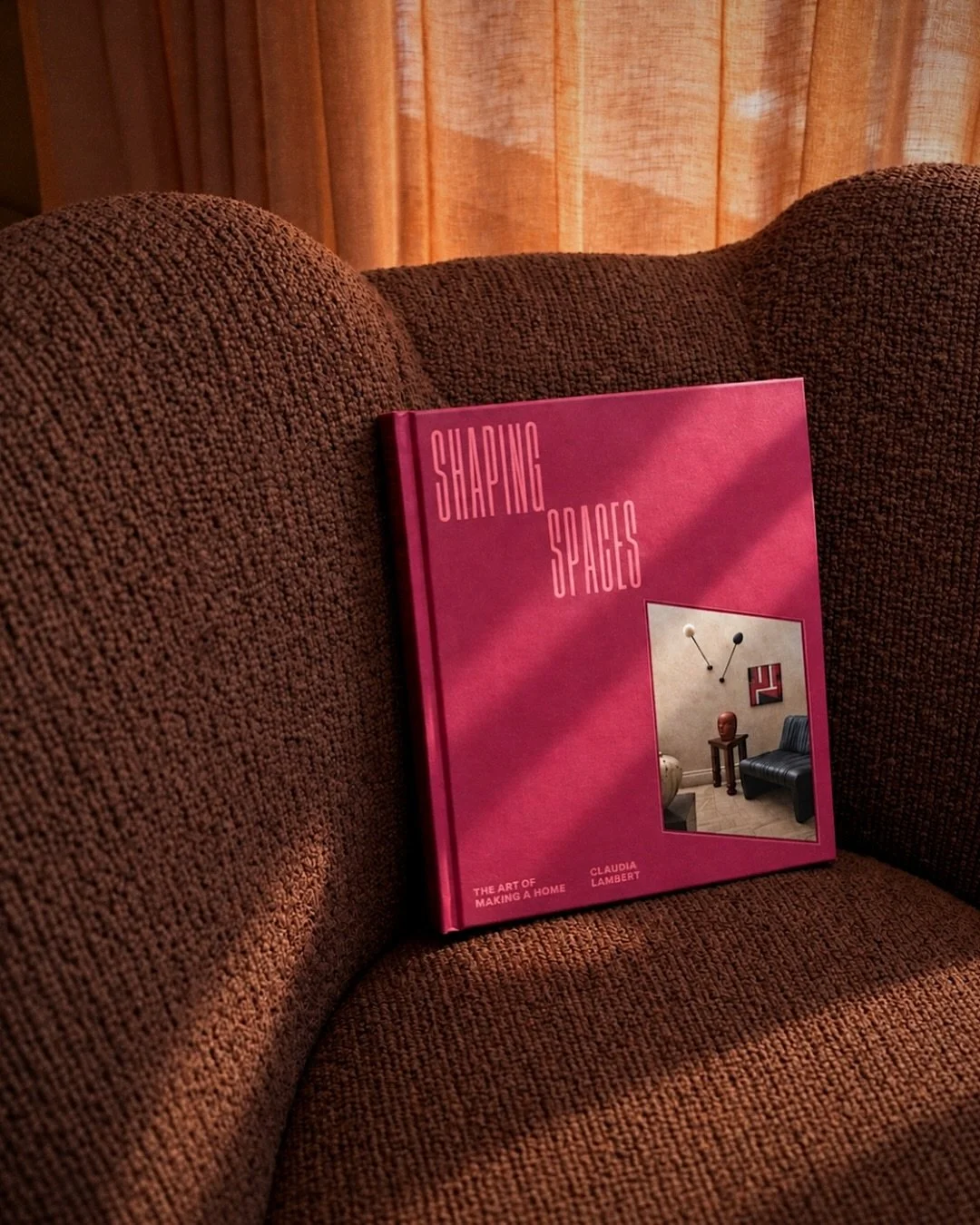 Two weeks of SHAPING SPACES out in the wild!

What an incredible couple of weeks it&rsquo;s been. Seeing my book land in your homes, on your coffee tables and in your hands has been INSANE.

I hope it&rsquo;s planted a seed to move the furniture, pai