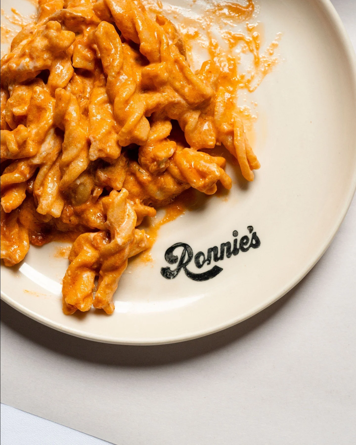 World Pasta Day Calls for Romance - Serata d'Amore at Ronnie's, $49pp 🍝❤️
Celebrate this World Pasta Day over Ronnie's new $49pp Serata d'Amore set menu - designed for two to four guests and served Fridays & Saturdays from 5pm. Expect generou
