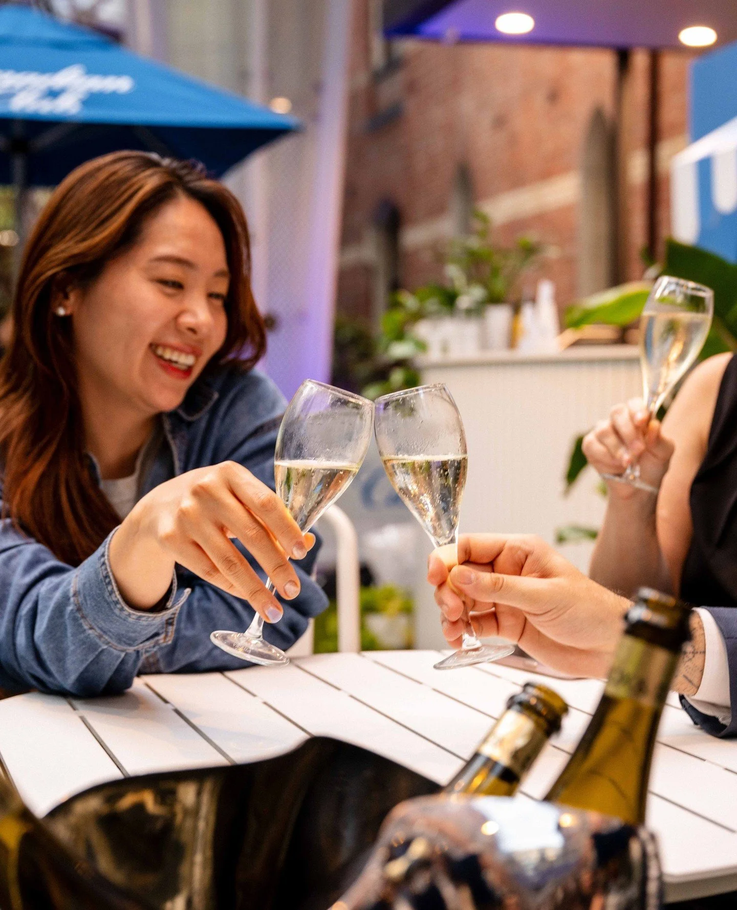 Ronnie&rsquo;s Garden is calling 🌿🍸 Your after-work escape in the heart of the CBD - with @jezzabennett live from 4:30pm and Aperitivo Hour drink specials from 4&ndash;6pm.⁠
⁠
Grab a $15 @fourpillarsgin cocktail and settle in on the terrace, and le