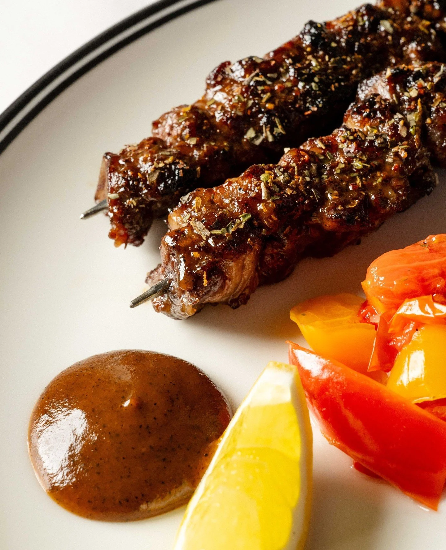 Wagyu rib finger skewers, peach BBQ sauce, aleppo pepper, a tangle of giardiniera. Hands-on eating, done properly.⁠
⁠
#RonniesMelbourne #MelbourneCBD #MelbourneEats #WagyuSkewers #CollinsStreet