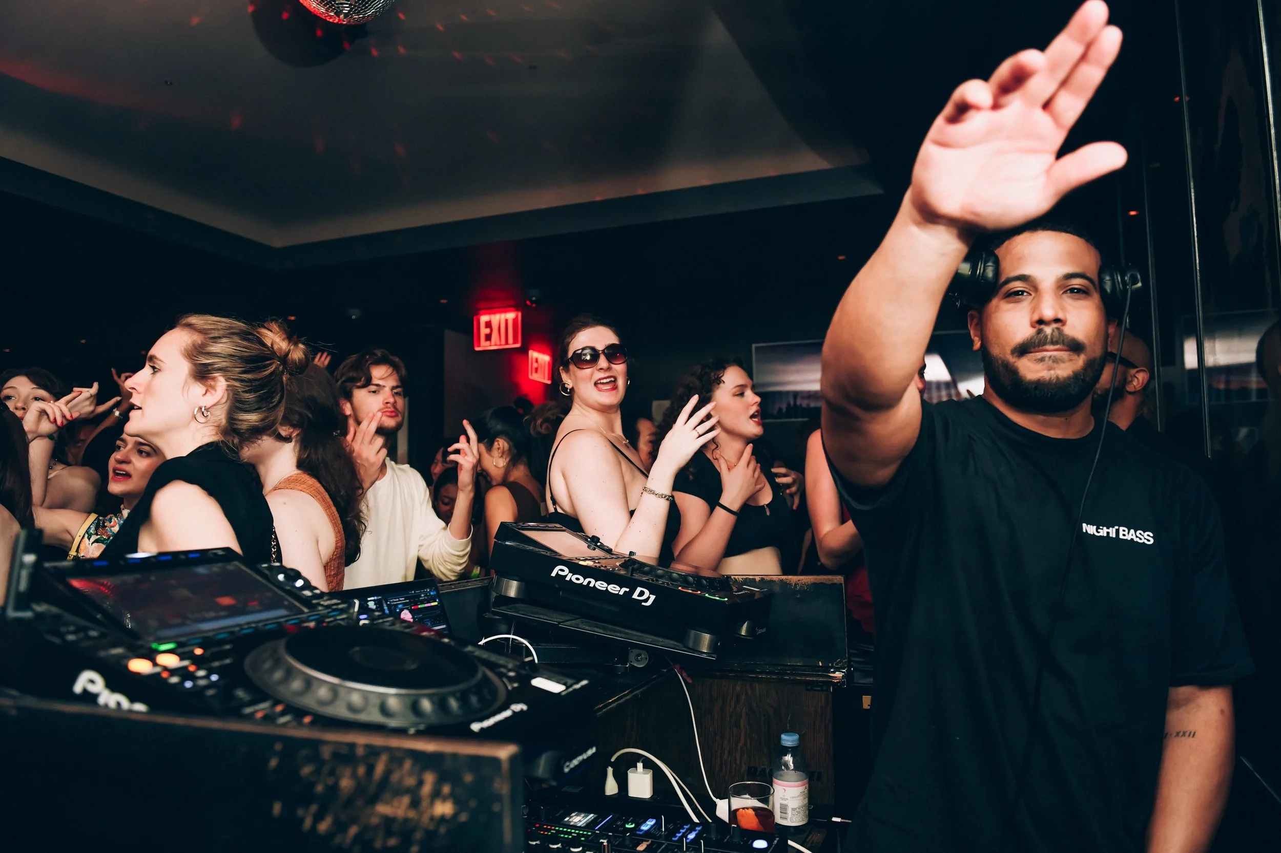 Facetune_22-04-2025-13-39-01 2.JPG