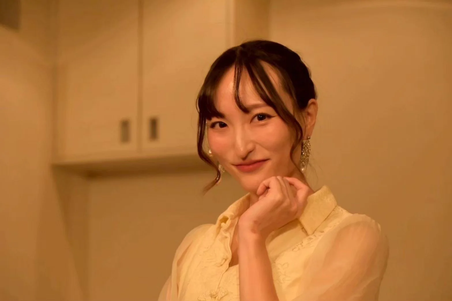 朝凪彩