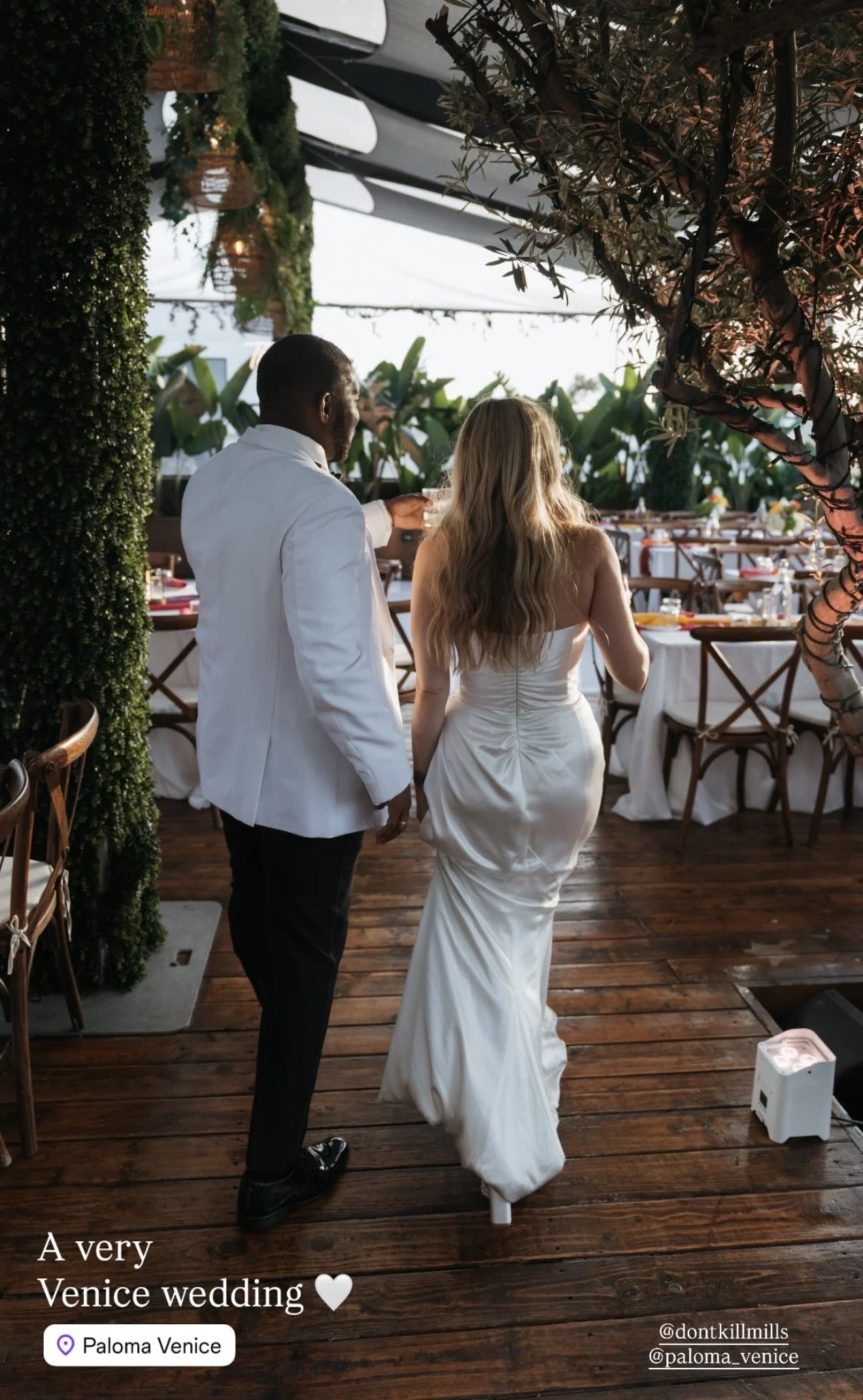 Celebrate your dream wedding at Paloma Venice, an elegant Venice Beach venue for wedding receptions, rehearsal dinners, holiday parties, and private events.