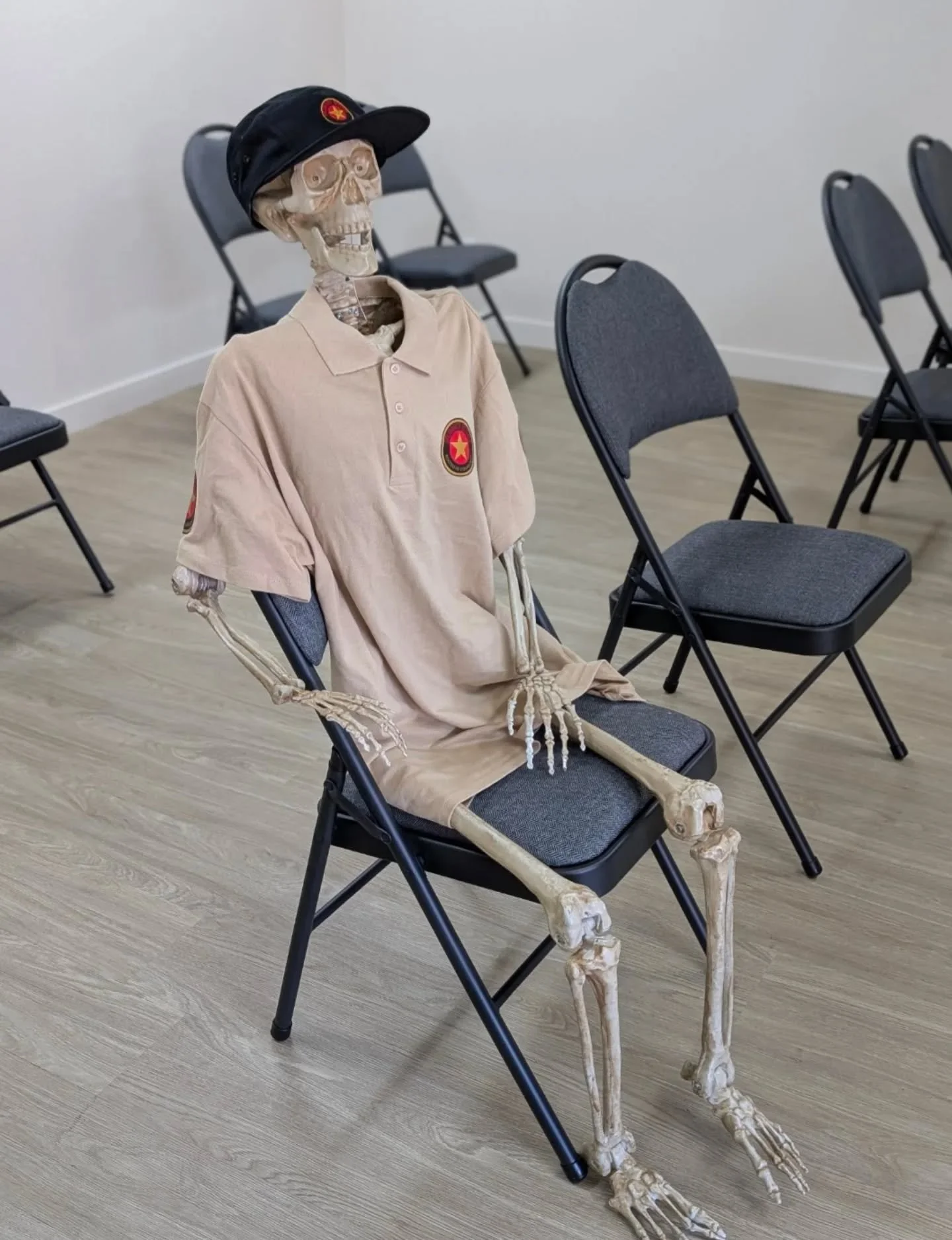 💀⚰️Don't end up like Jimmy here. 
Follow the four rules of firearms safety. 
1️⃣ Always treat every firearm as if it is loaded
2️⃣ Control the muzzle at all times.
3️⃣ Always keep your finger off the trigger until ready to fire. 
4️⃣ Be aware of you