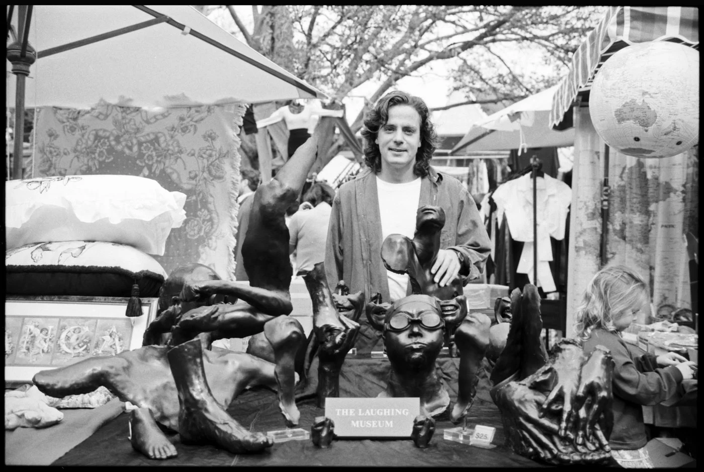 Frederic Berjot and The Laughing Museum (art sculptures) | 1992 | R05-24