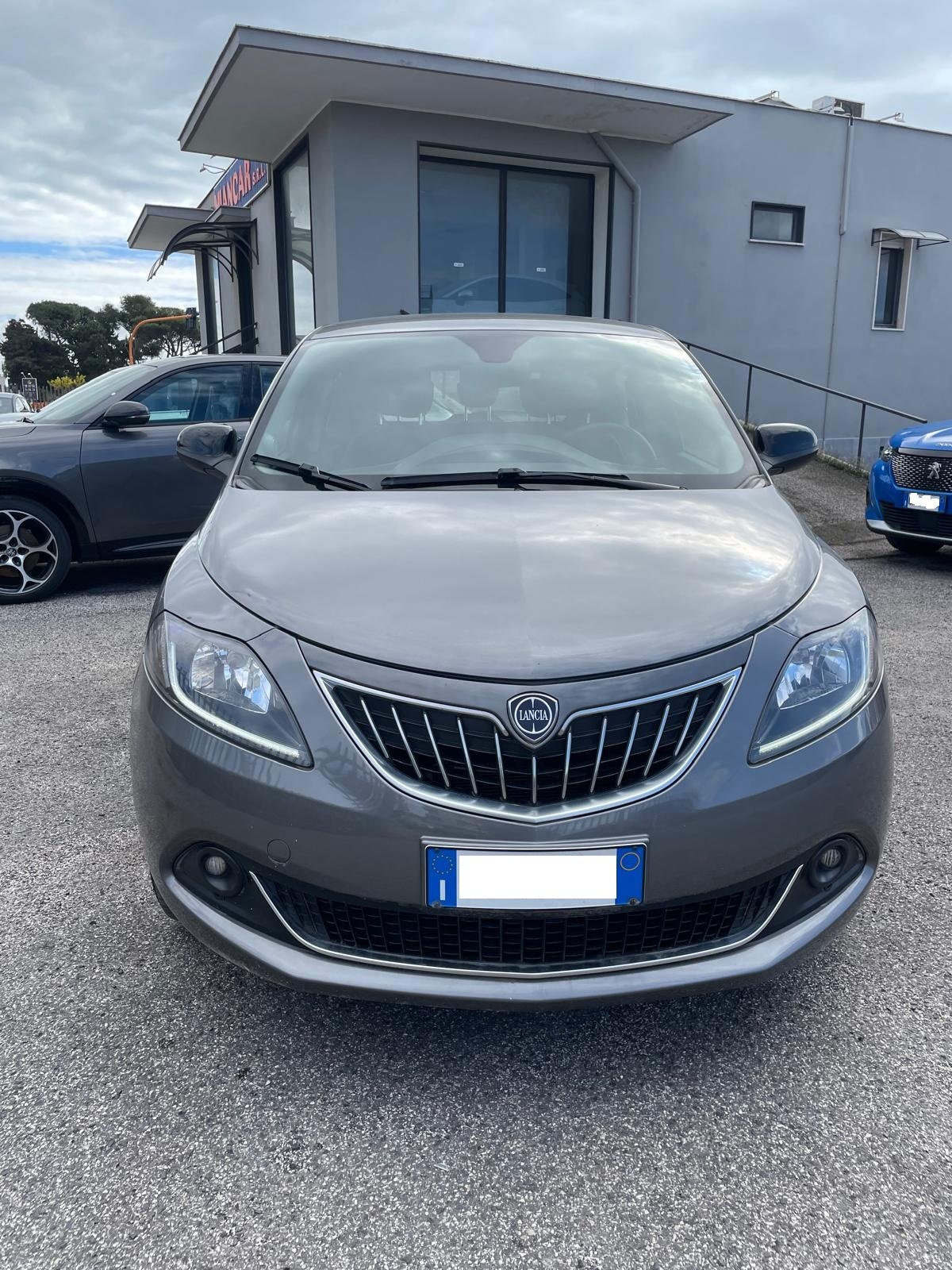 Lancia Ypsilon 1.0 Hybrid - Palatino