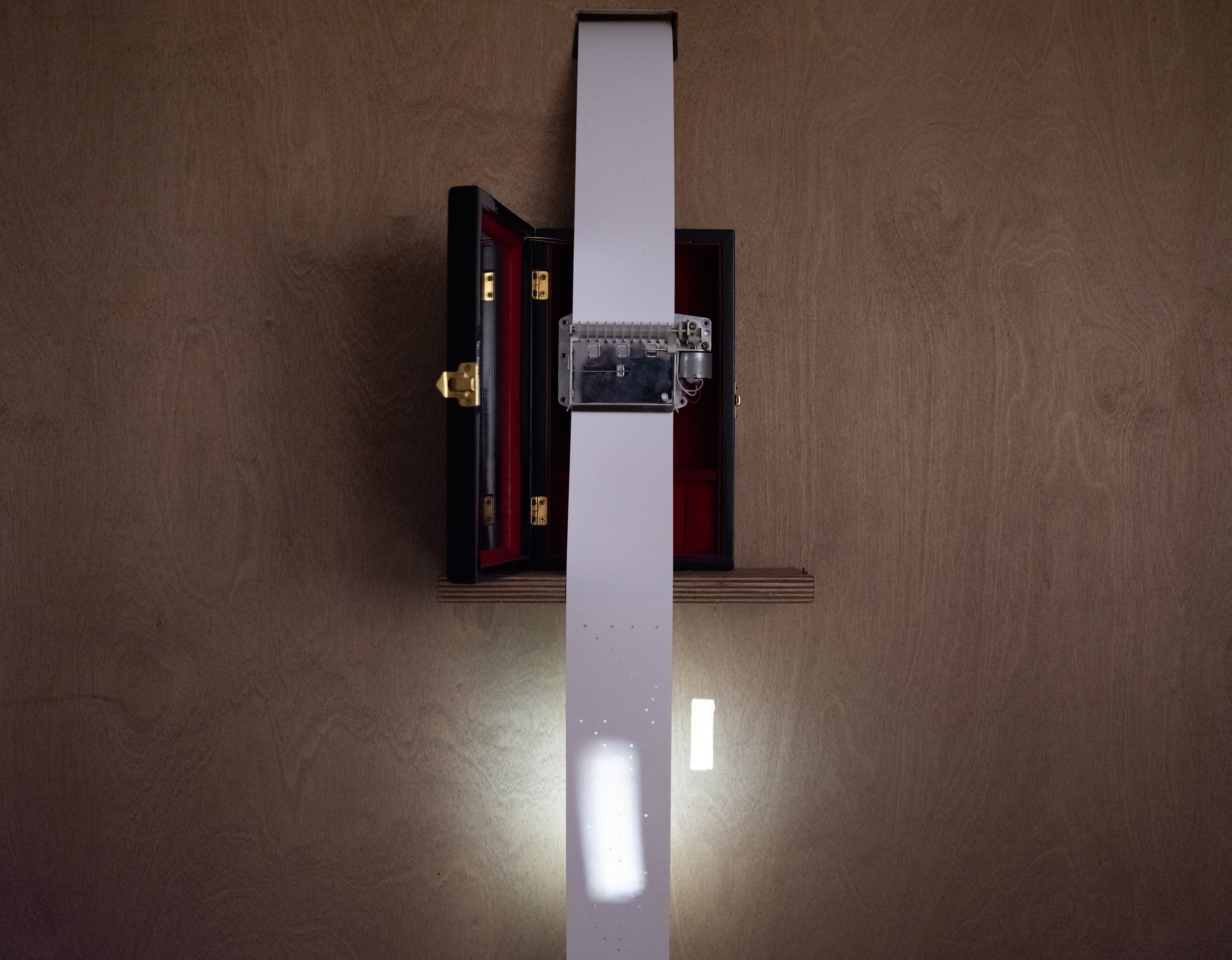 Thủy Tiền Nguyễn, Là thế mỗi khi cách xa anh, 2025, Exhibition view in VAC, Hanoi, Vietnam.
Photo : Bao Khanh Photography. Image courtesy of the artist.
