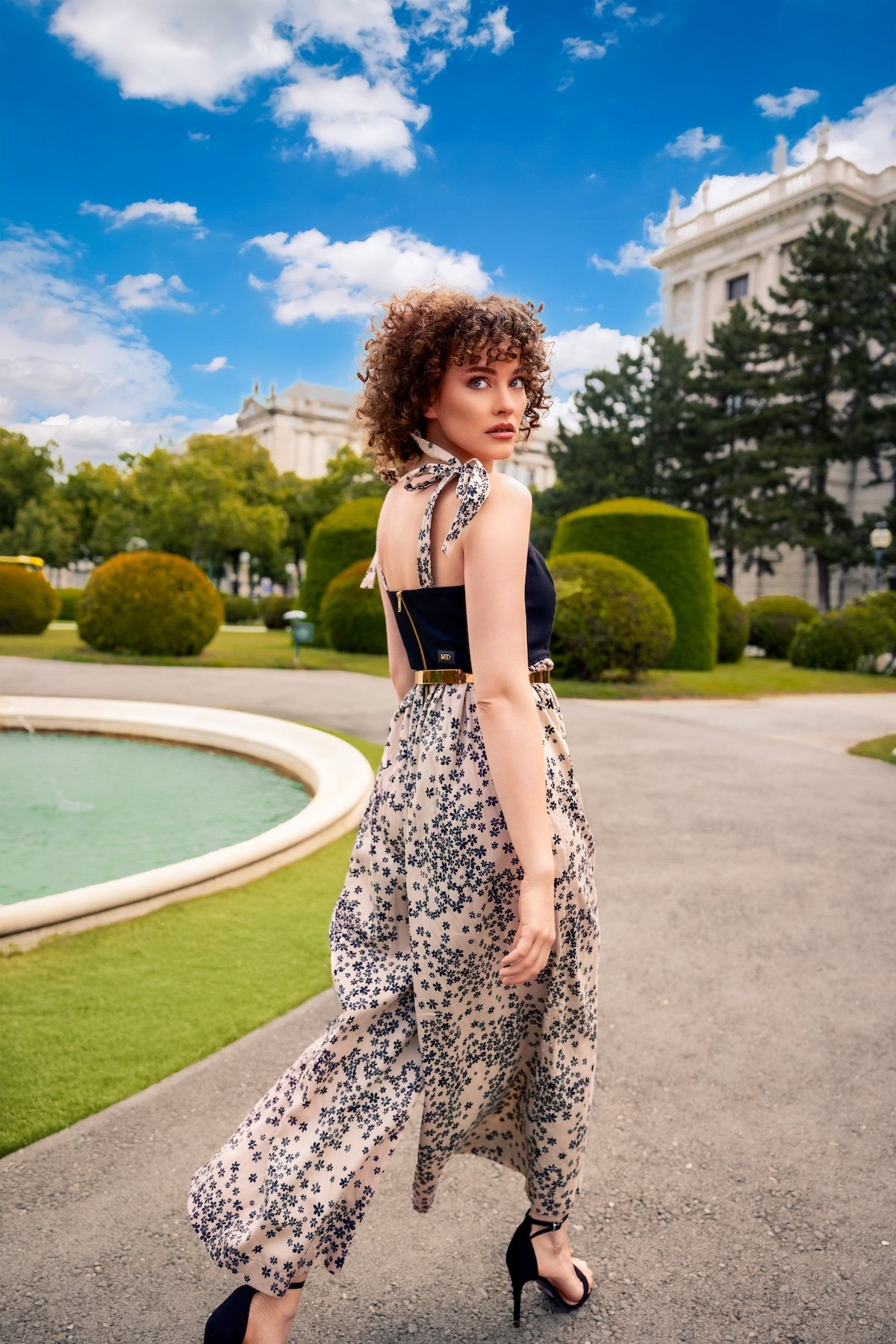 CR6_4880-retouched-v2.jpg