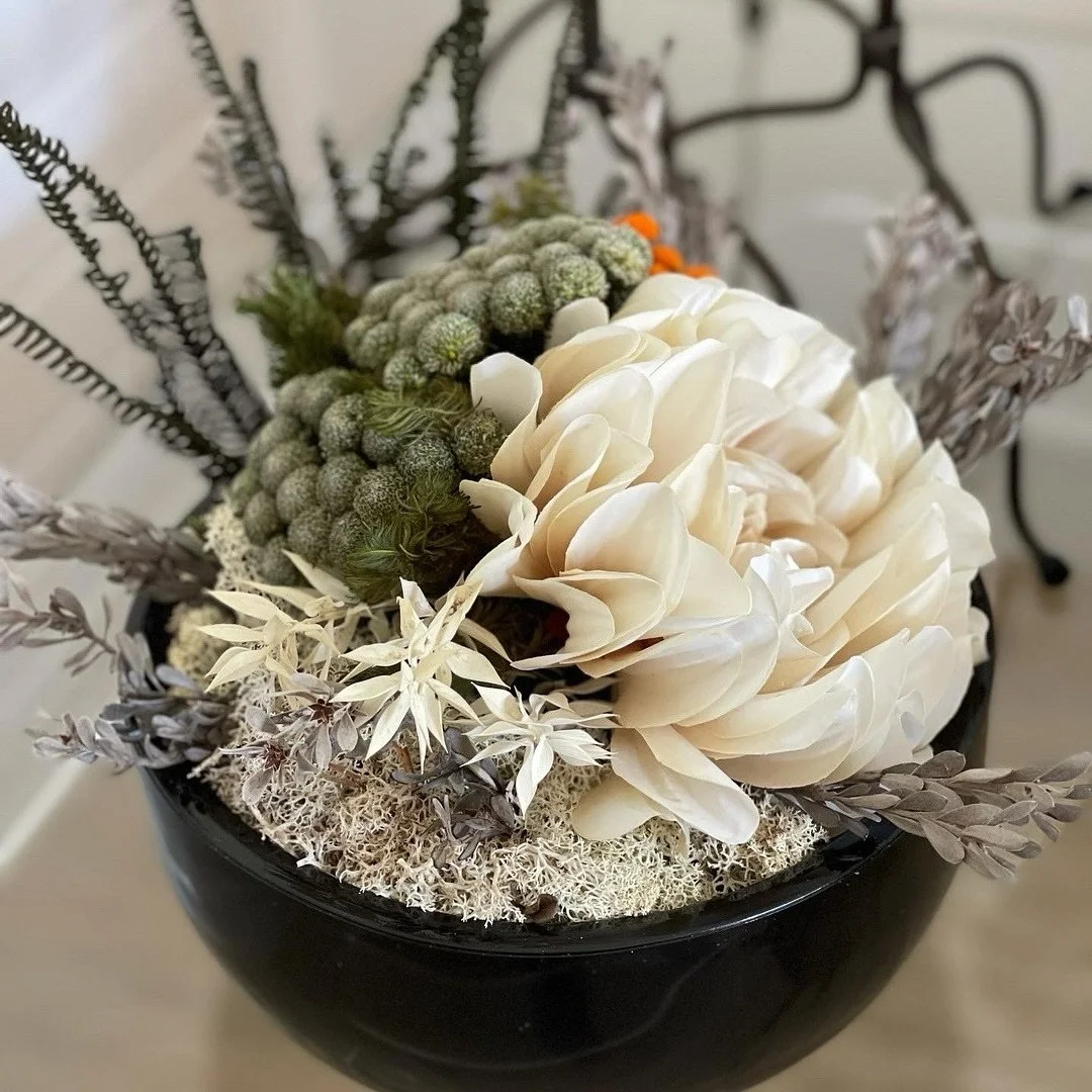 Centros preservados 🌱

#FloresADomicilio #ByMagaliDePedraza #DecoracionConAlma #TreeArt #FlowerDesign #FloresPreservadas #EventosMadrid #DecoracionEventos #InspiracionBodas #InspiracionEventos #FloresMadrid