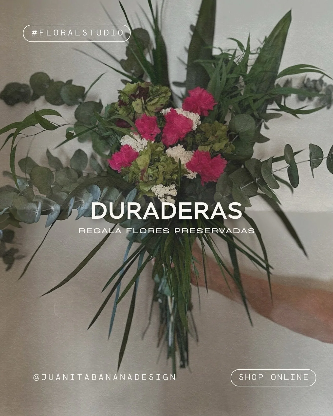 Un ramo de flores preservadas es un detalle que perdura en el tiempo ✨ 

#FloresADomicilio #ByMagaliDePedraza #DecoracionConAlma #TreeArt #FlowerDesign #FloresPreservadas #EventosMadrid #DecoracionEventos #InspiracionBodas #InspiracionEventos #Flores