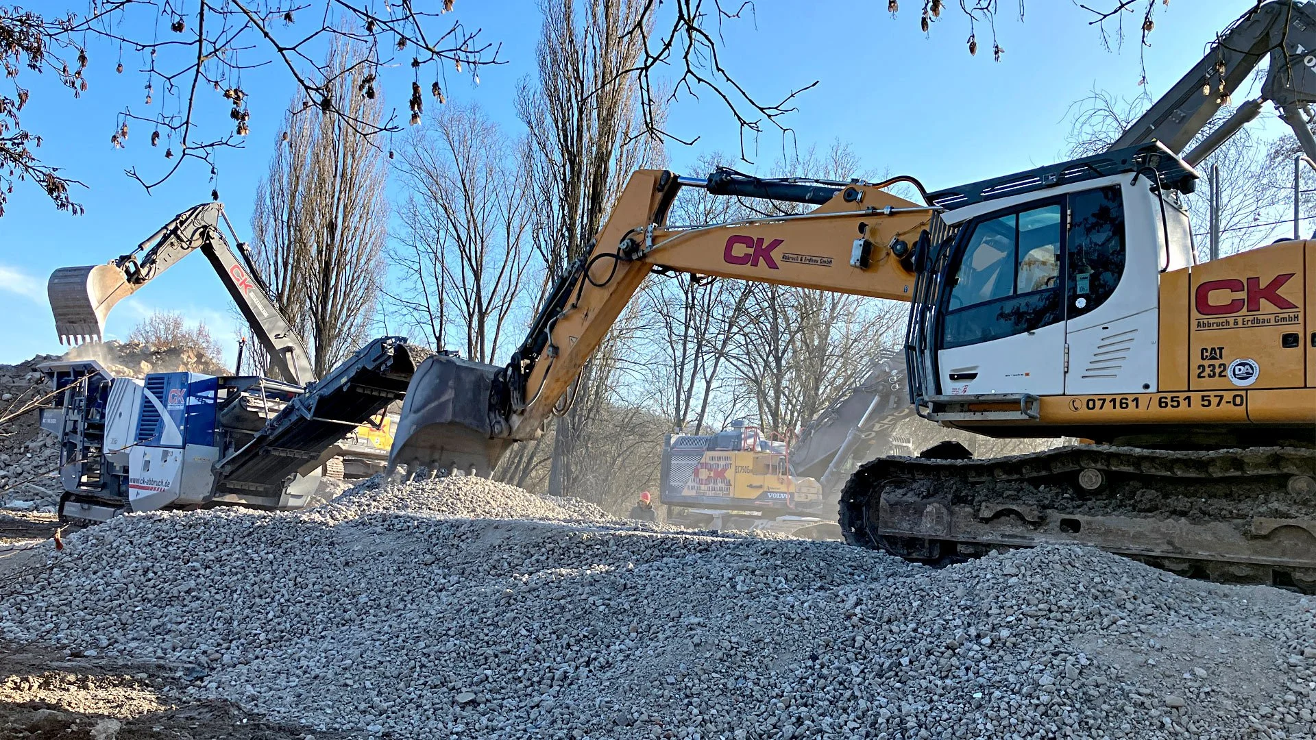 Aufbereitung des Abbruchmaterials als Vorbereitung für den Rohbau