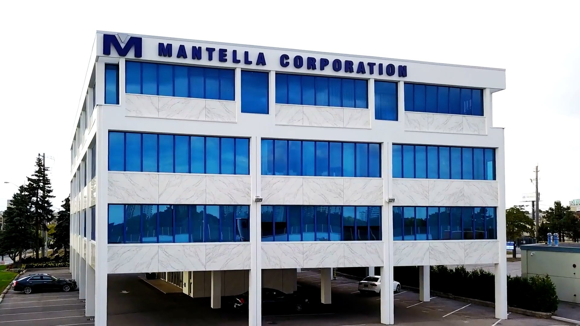 MANTELLA OPENING FRAME.jpg