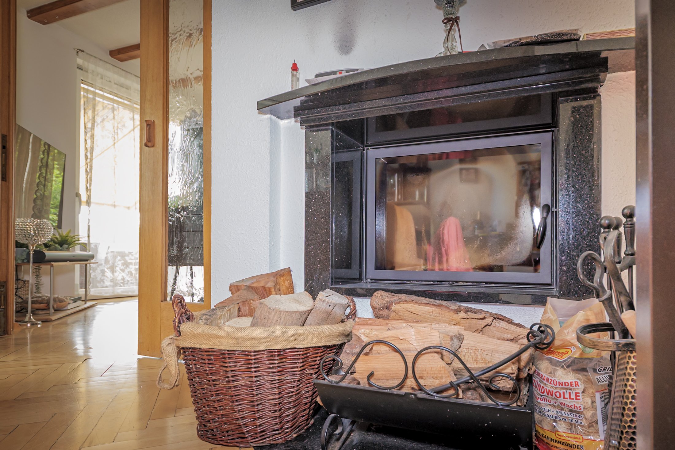 Kamin - Esszimmerseite
