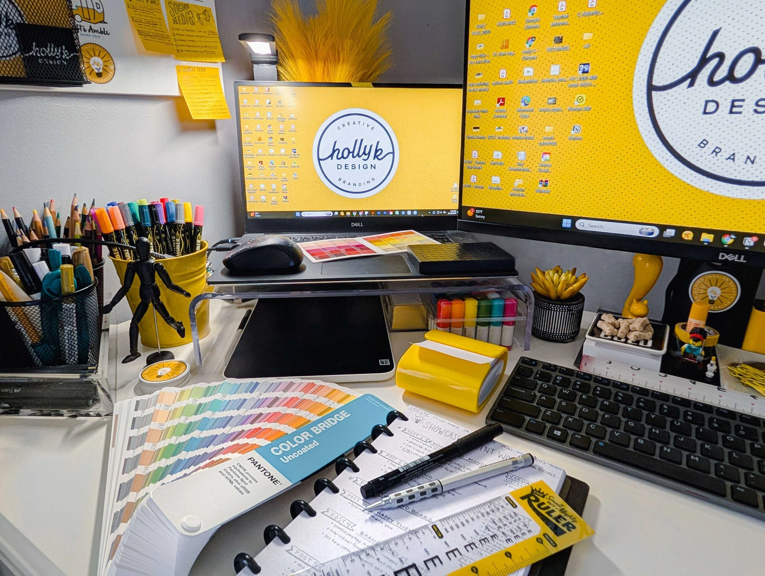 workspace_closeup_new.jpg