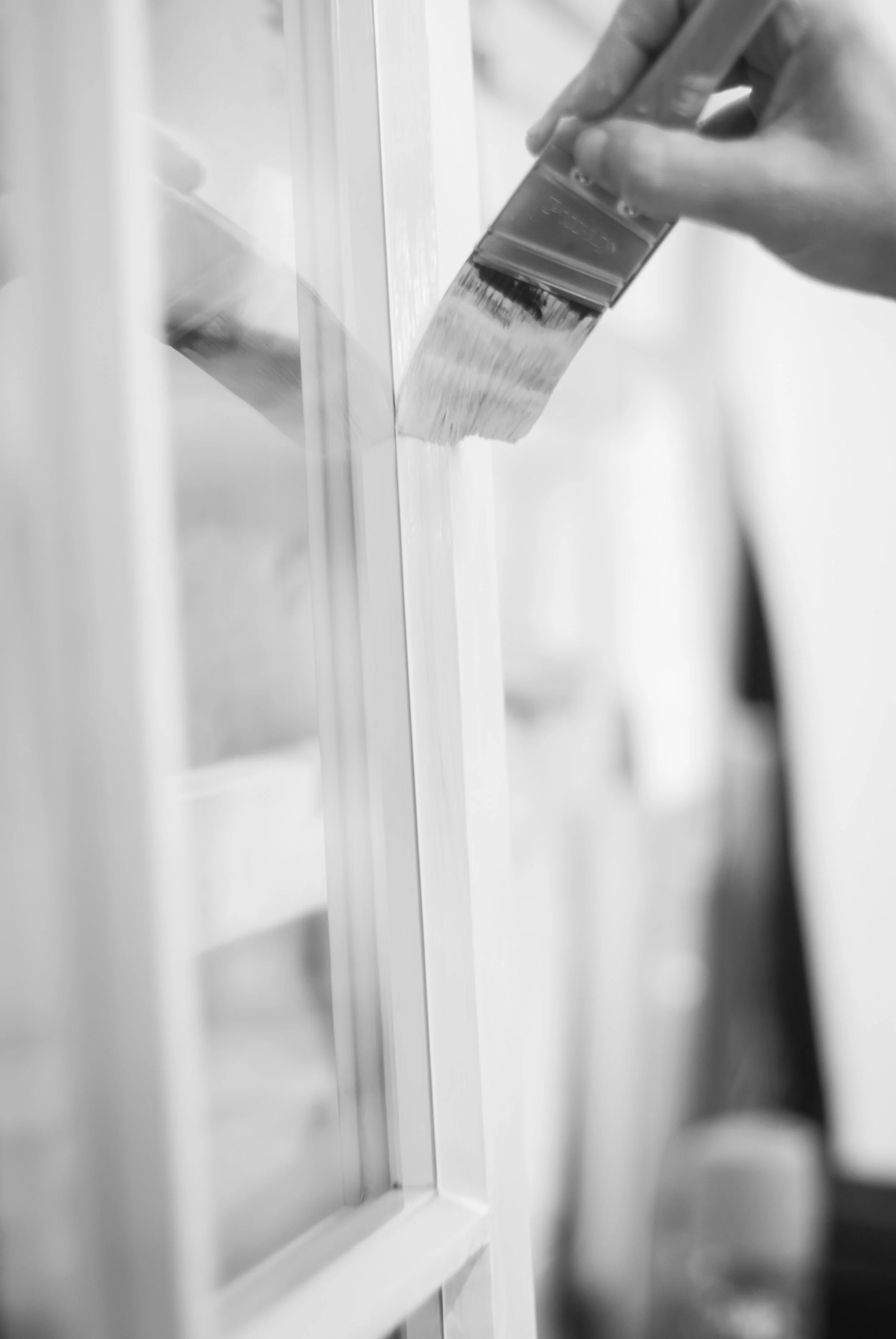 Painting Historic Sashes the Right Way – Tips for a Flawless Finish