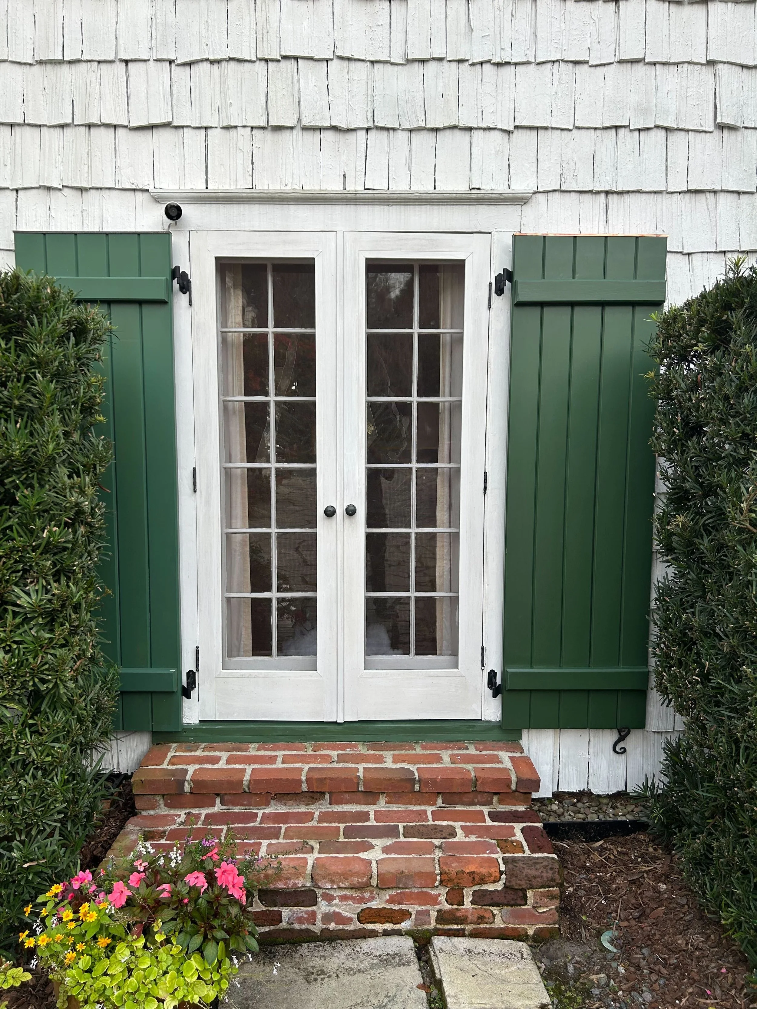 The Return of Functional Shutters: Beauty, Storm Protection, and Historic Performance in One Feature