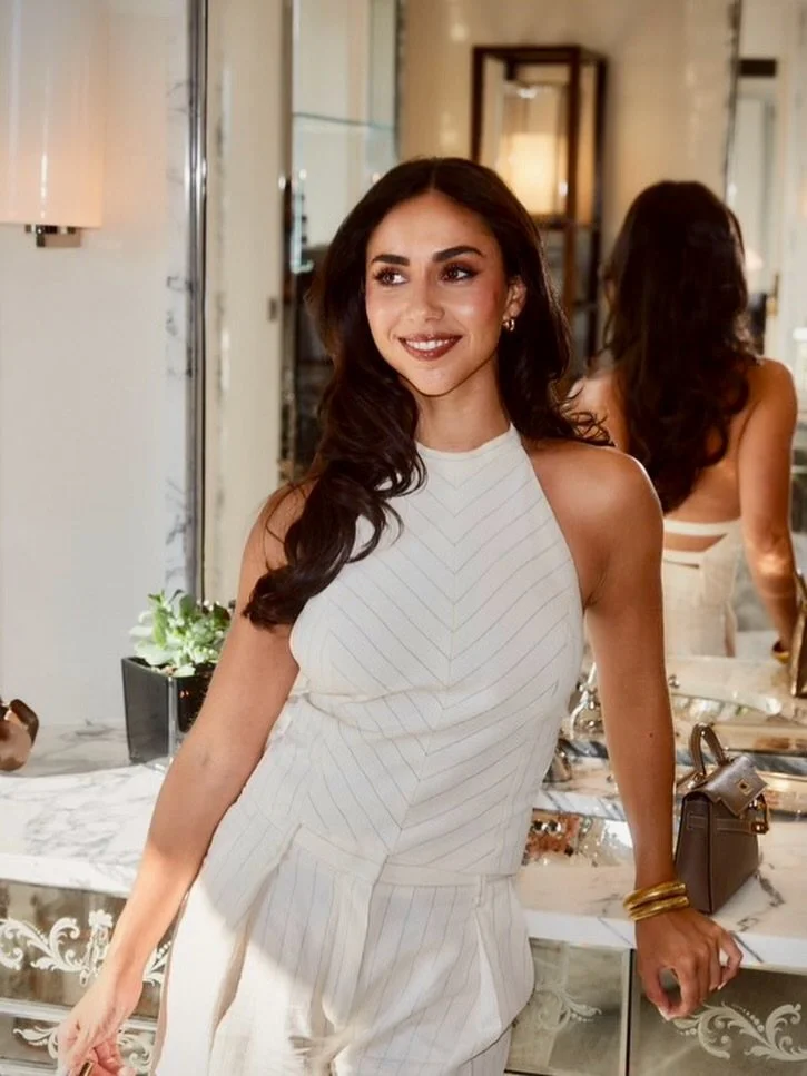 Polished. Powerful. Intentional.

This is what happens when beauty is treated as an experience &mdash; not a service.

Pro styling for @ellieevelynsmith with @gracehatcher.makeup and @dysonbeauty 

#mua #hmua #luxurybeauty @glowandry #proartist