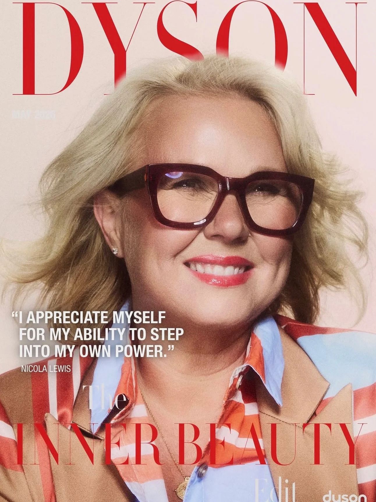 Such a joy styling @thisgirlcanorganise along side @hairbychrislong for @dysonbeauty last week. 

This woman rocked the room and the camera! 

Beauty @itsbrookesweeney Hair @hairbychrislong Photography @rachell_photo for @dysonbeauty @glowandry