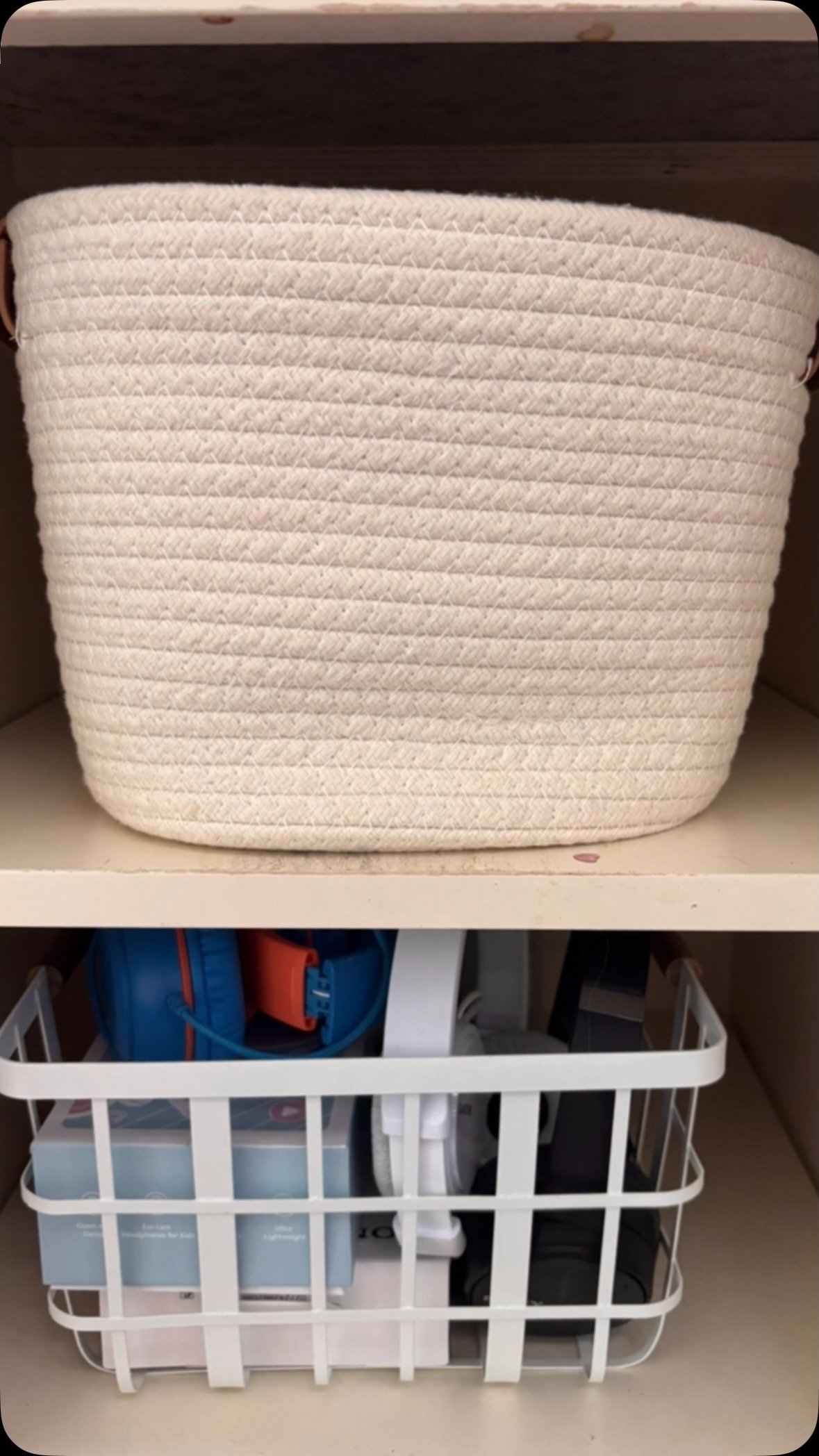 Mother… there ain’t no other…
This junk drawer explosion is just a symptom of a busy mama.
I got you, Mama!
#sosatisfying #homeorganization #austinmoms #mentalload
