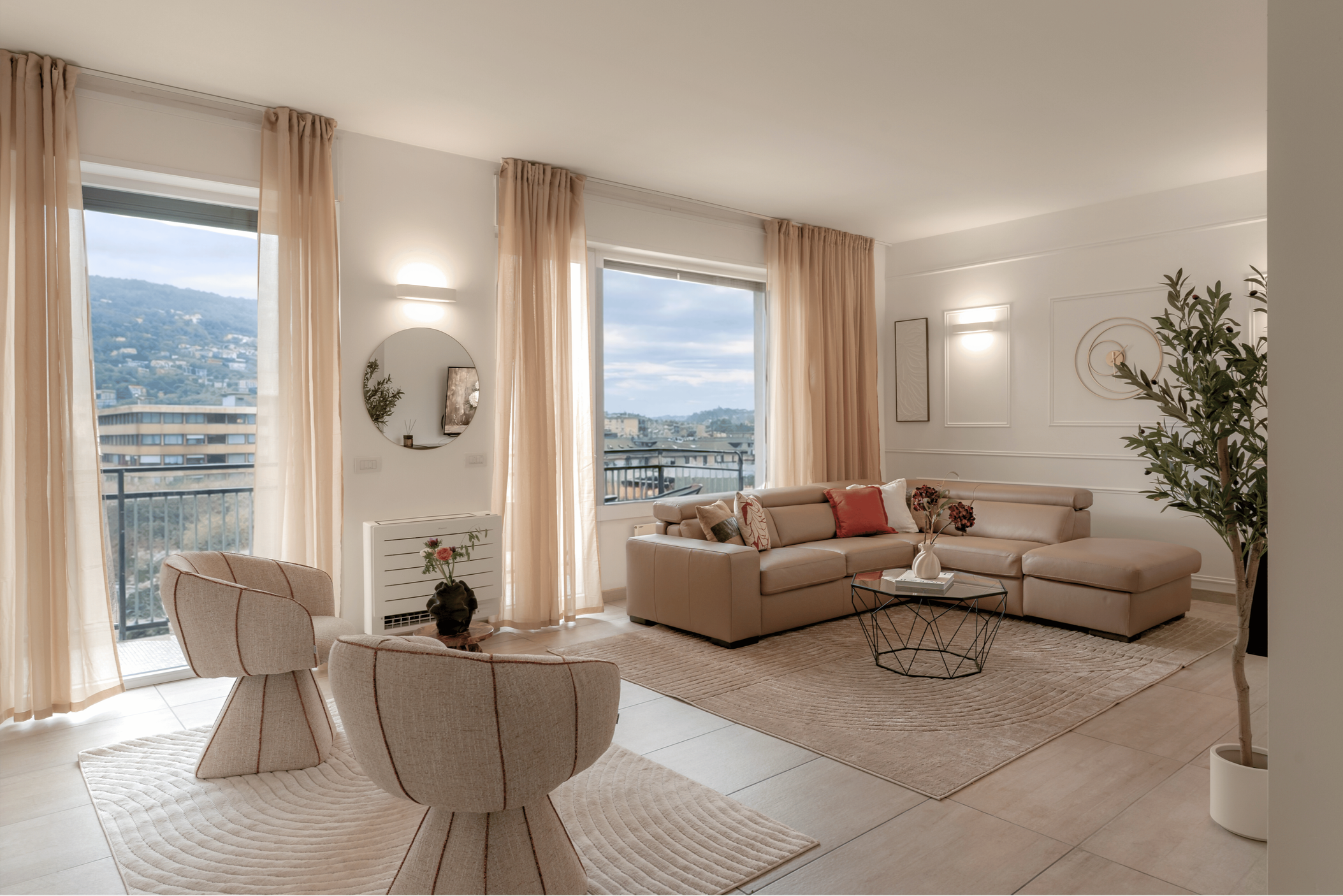 The Cityview Apartment living room — stylish holiday apartment Como Italy
