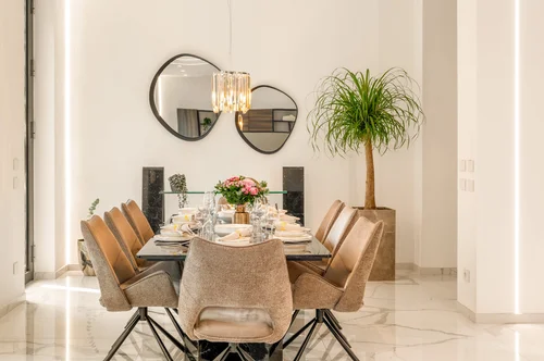 Kitchen & dining