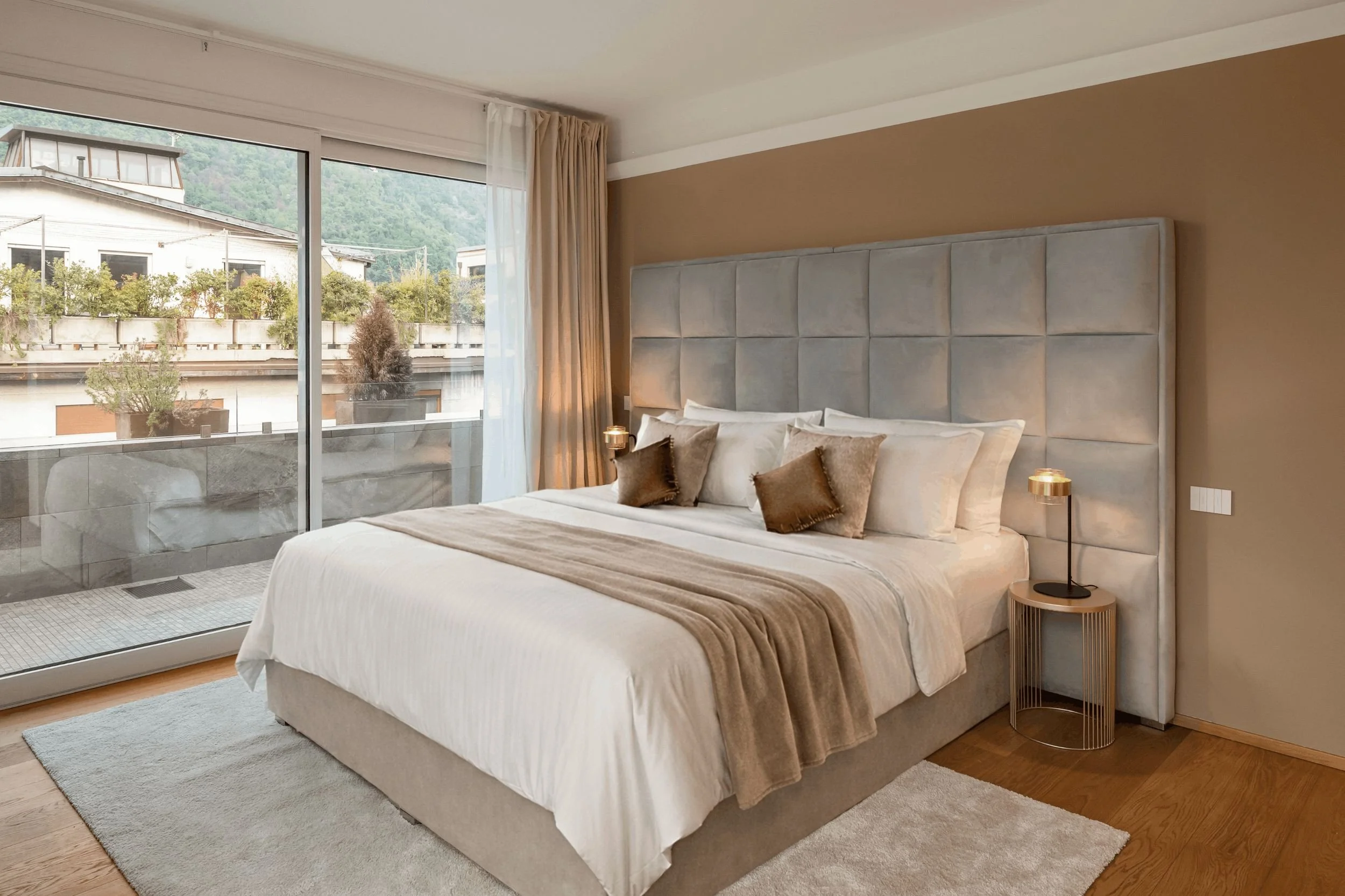 Bedroom 1 04.jpg