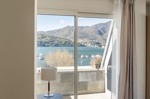 Terrace & lake views