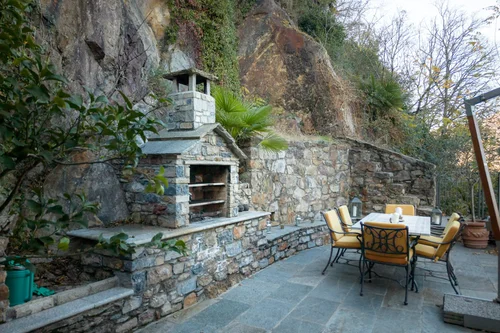 Garden, terraces & dock