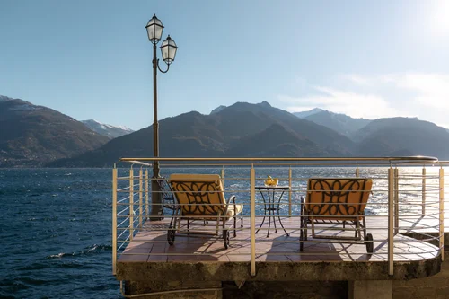 Garden, terraces & dock