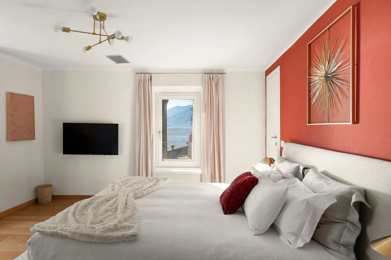 Bedroom 2 01.jpg