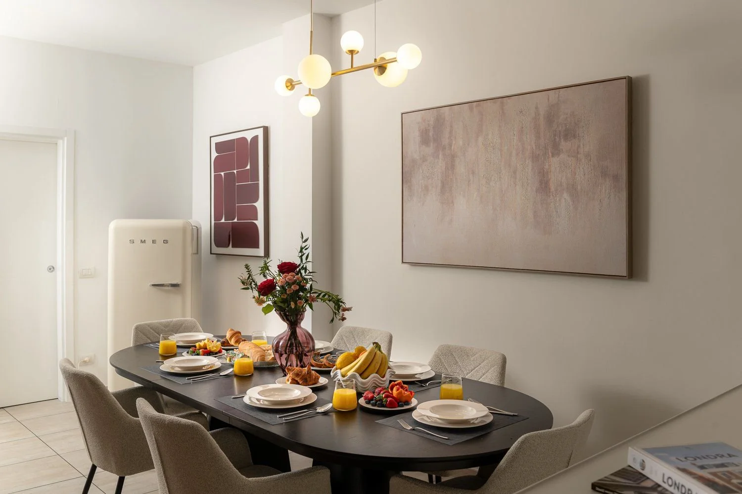 Dining area 02.jpg