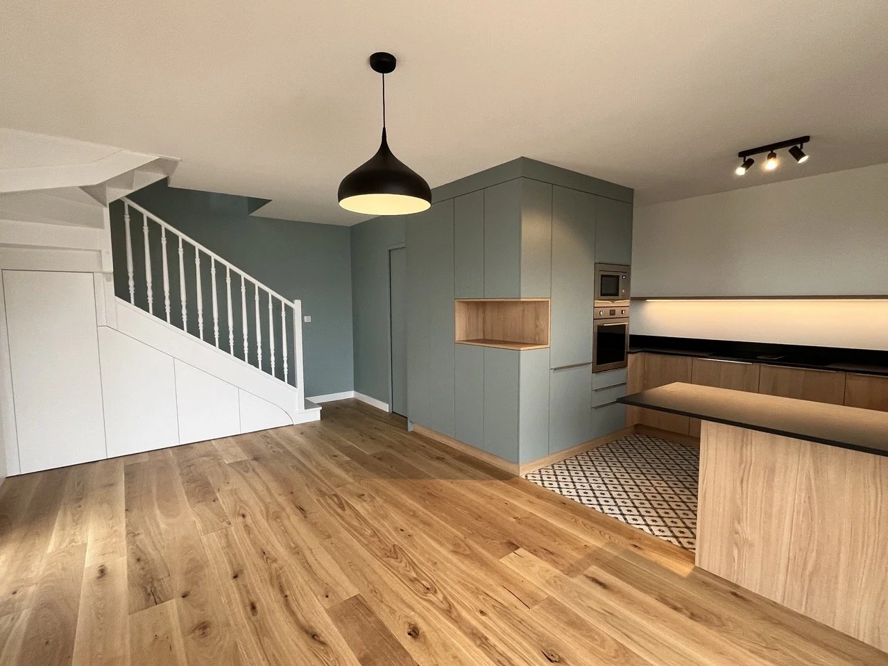 Rénovation d’un appartement en duplex – surface 60 m² – 2023