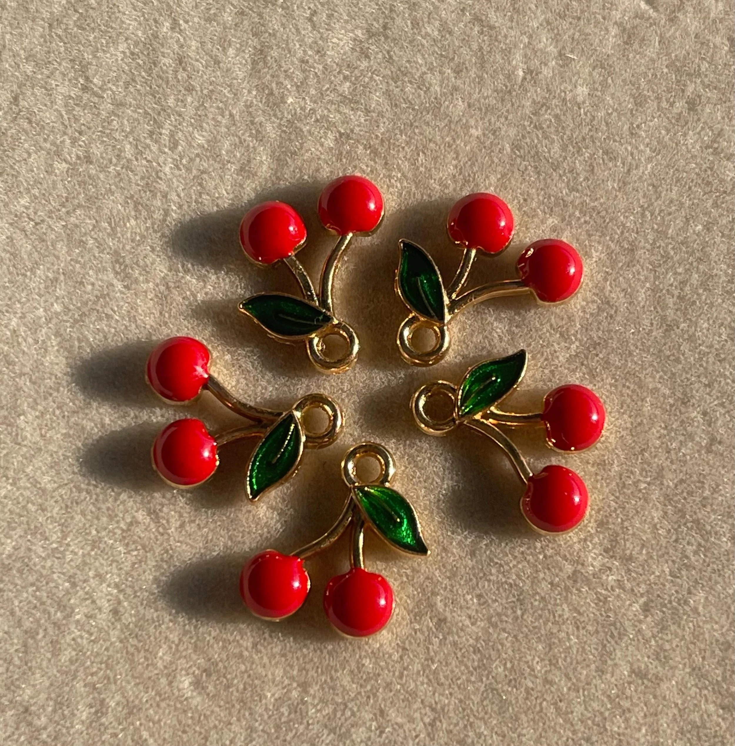 https://i.etsystatic.com/36768662/r/il/1e5f3d/7094931897/il_fullxfull.7094931897_lei1.jpg