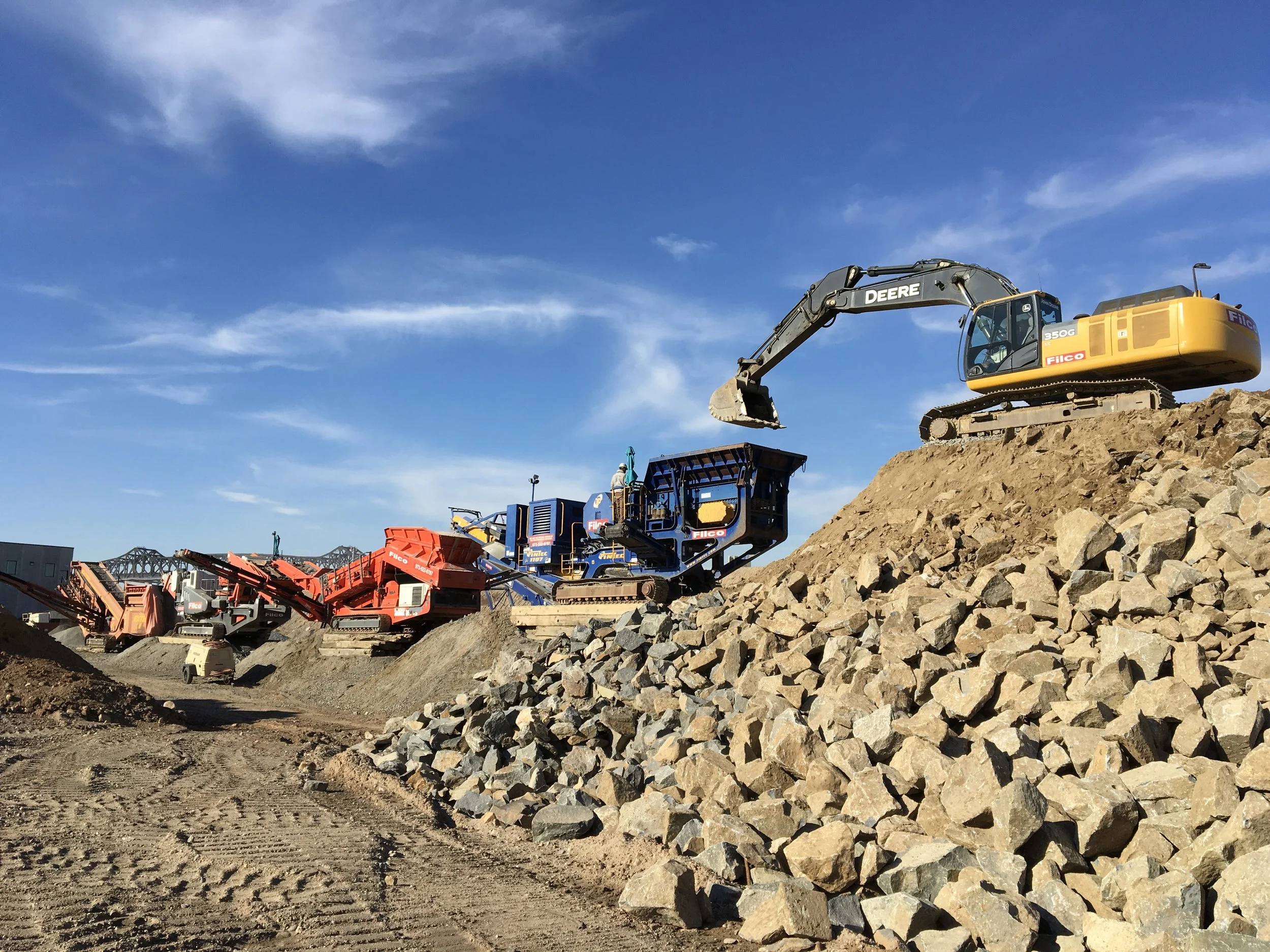 Our crusher & screener processing line