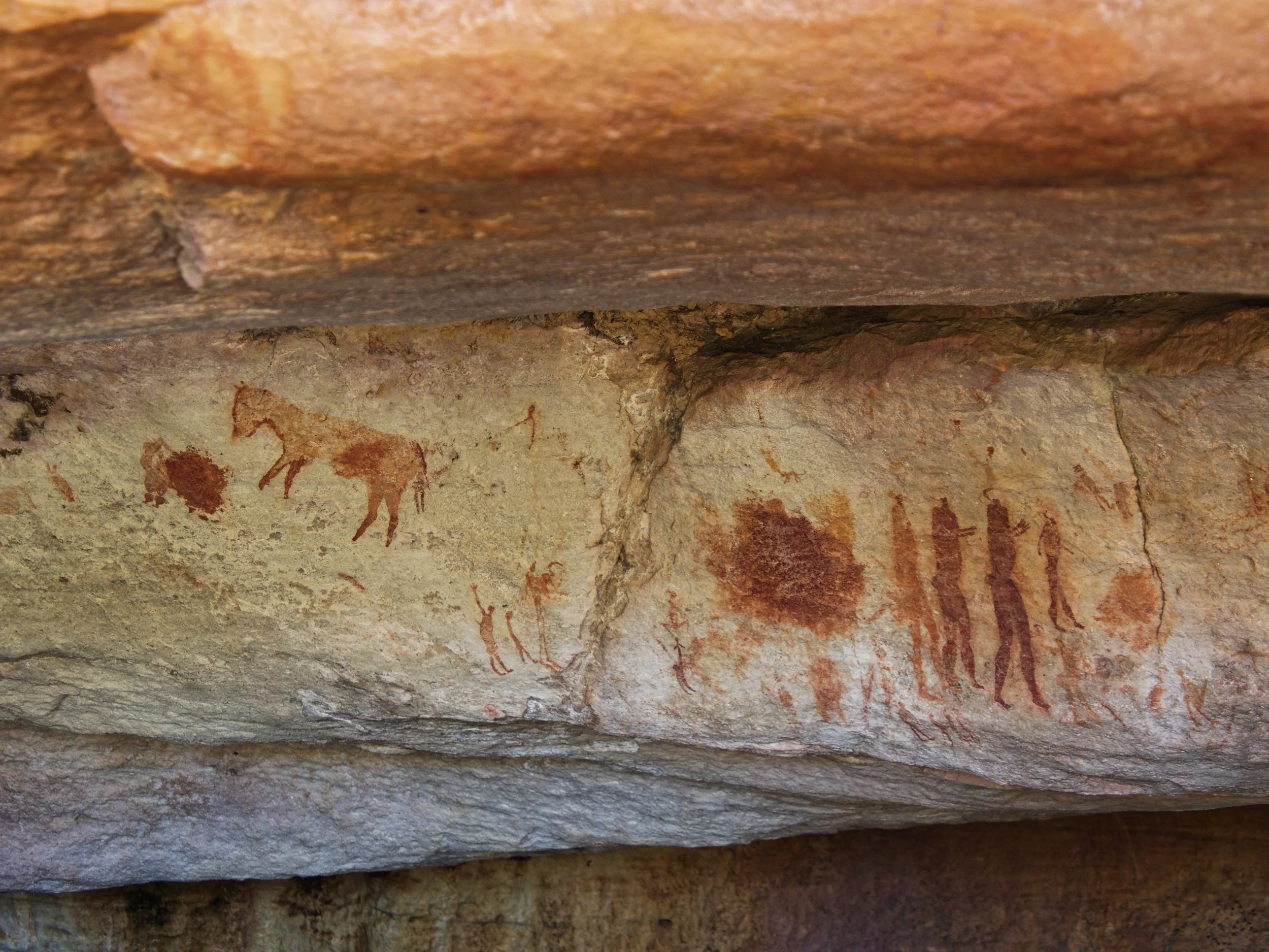 2022 - Rotstekeningen van de bosjesmannen.jpg