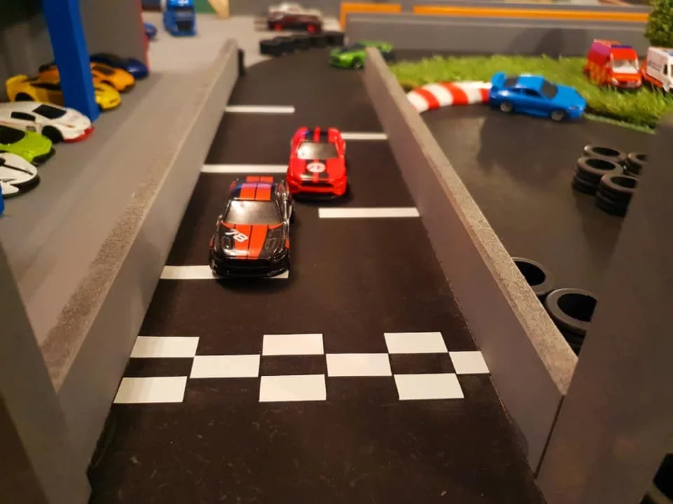 RACETRACK17.jpg