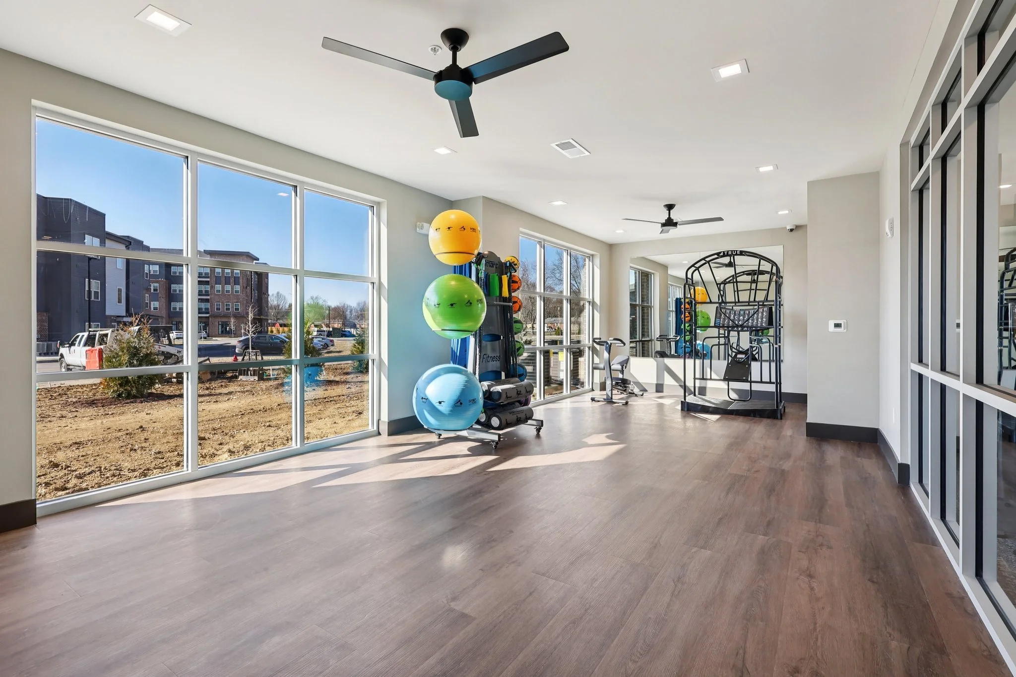 109-web-or-mls-Rosemary Ave-2802-922.jpg