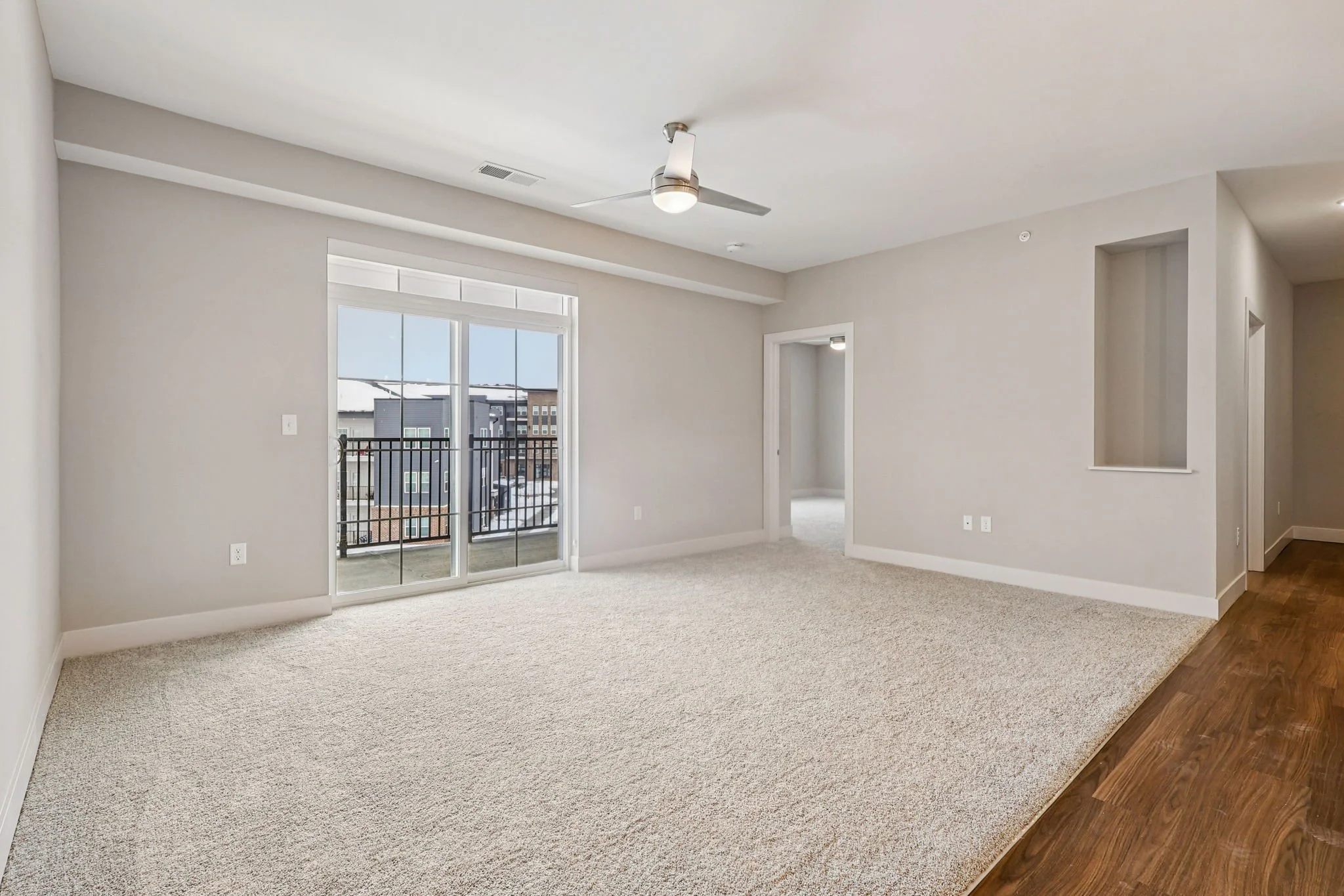 37-web-or-mls-939 Rosemary Ave Unit 301-S0502-005.jpg