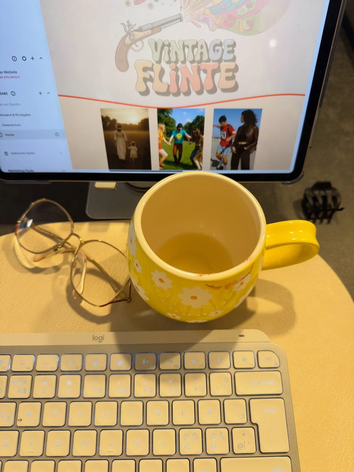 So sch&ouml;n kann ein Arbeitsplatz aussehen, wenn man Hobby zur Arbeit hat. 🧡💛