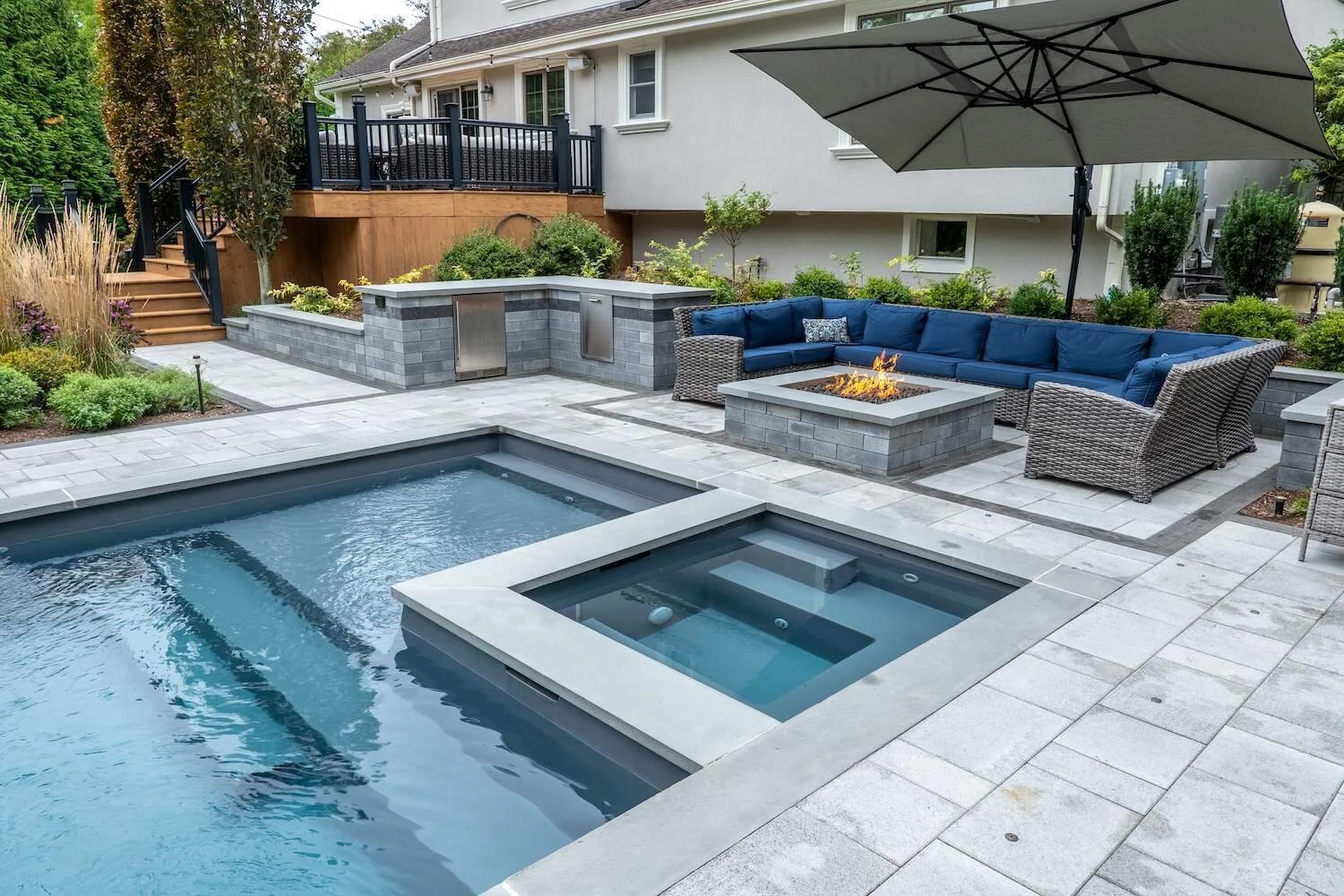 imgi_7_Fire+Pit+and+Outdoor+Kitchen+in+Upper+Saddle+River%2C+NJ.png