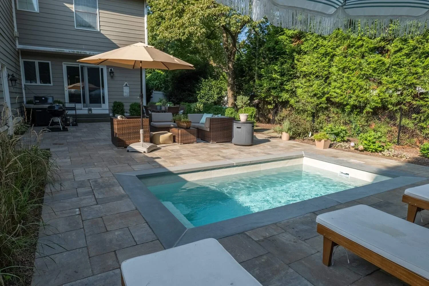 Resort-Style Soake Pool With White-Glove Service in Hillsdale, NJ